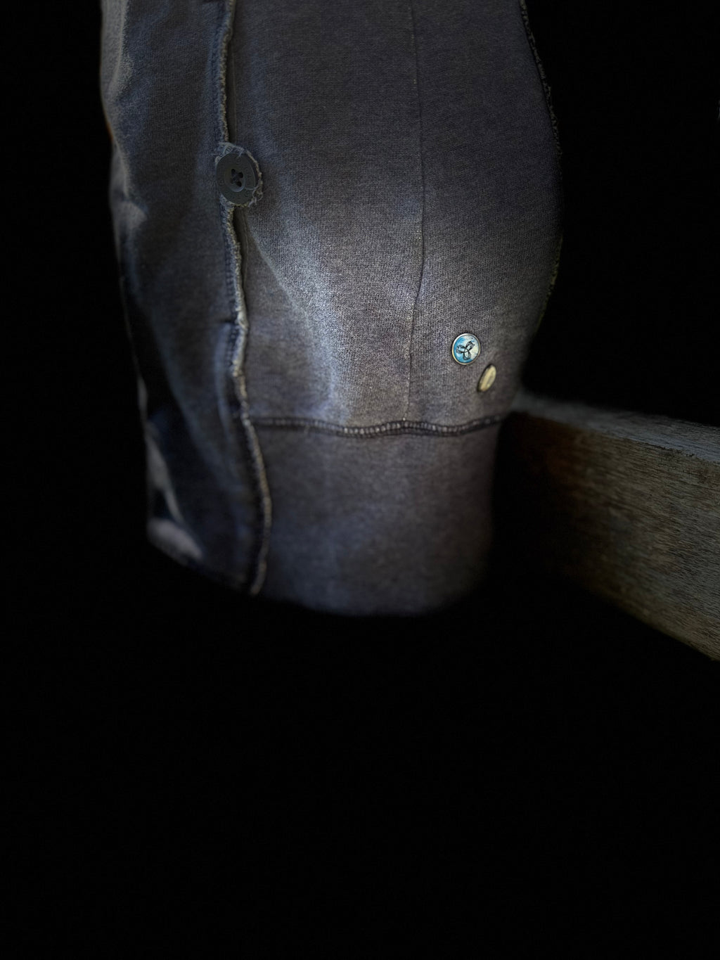 TNA Short Sleeve Zip-up Hoodie- Consigned with VARDO Vintage & Valuables vvvardo.ca