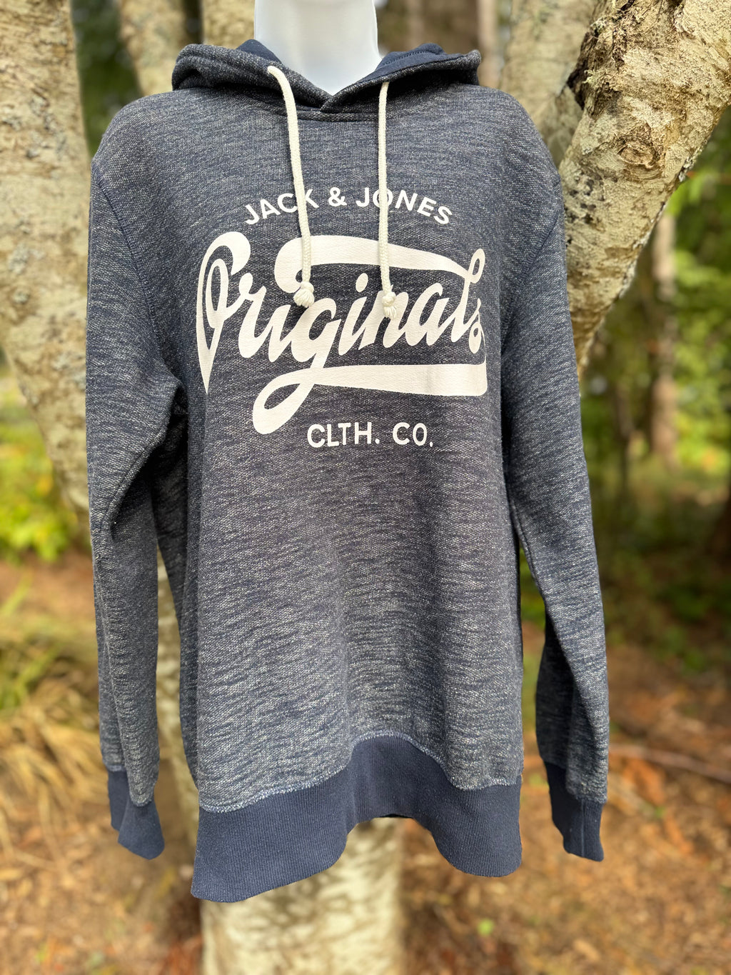 JACK & JONES hoodie- Consigned with VARDO Vintage & Valuables vvvardo.ca