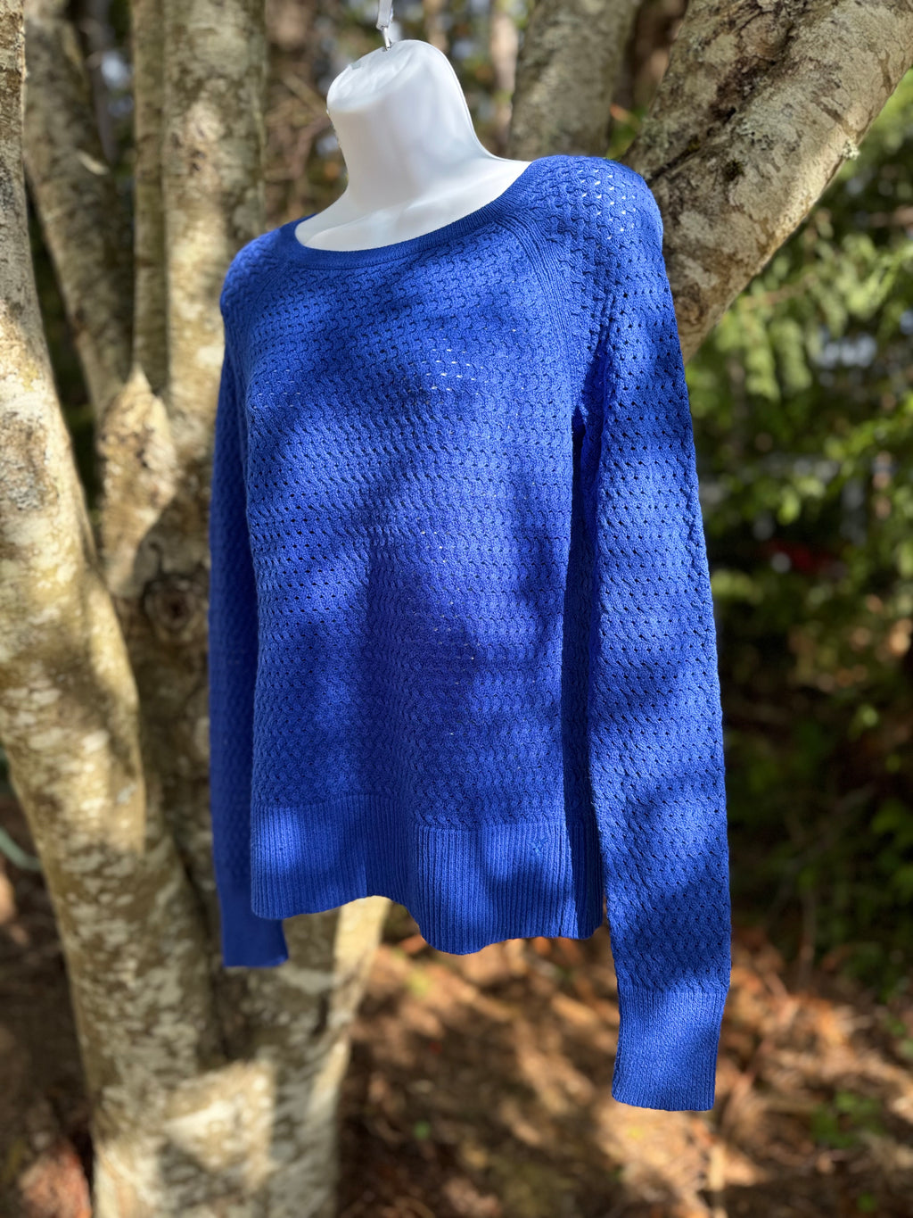 American Eagle Blue Long Sleeve Sweater with Small Zipper on Back- Consigned with VARDO Vintage & Valuables vvvardo.ca