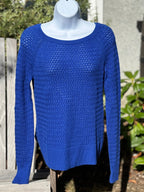 American Eagle Blue Long Sleeve Sweater with Small Zipper on Back- Consigned with VARDO Vintage & Valuables vvvardo.ca