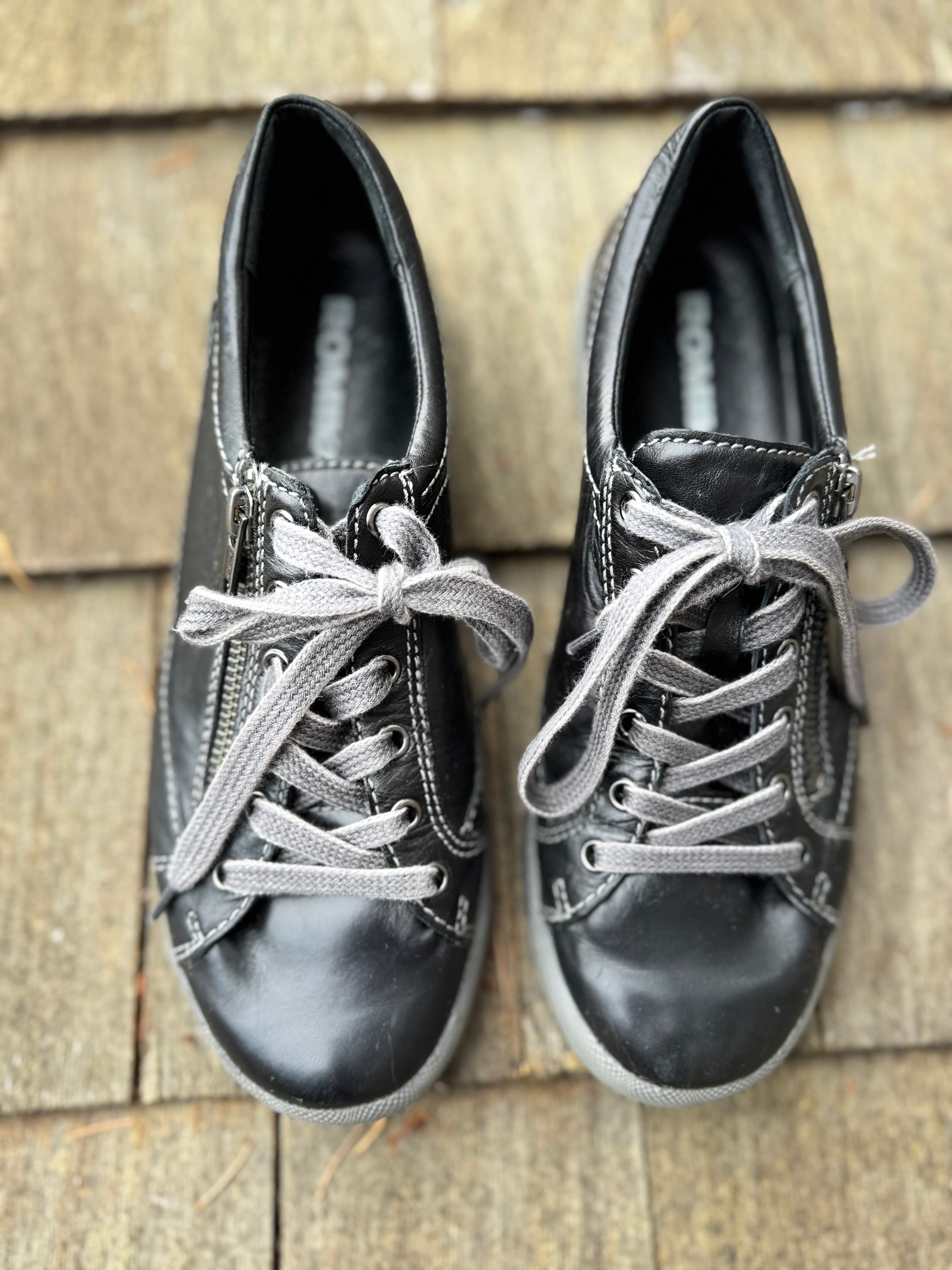 ROMIKA shoes- Consigned with VARDO Vintage & Valuables vvvardo.ca