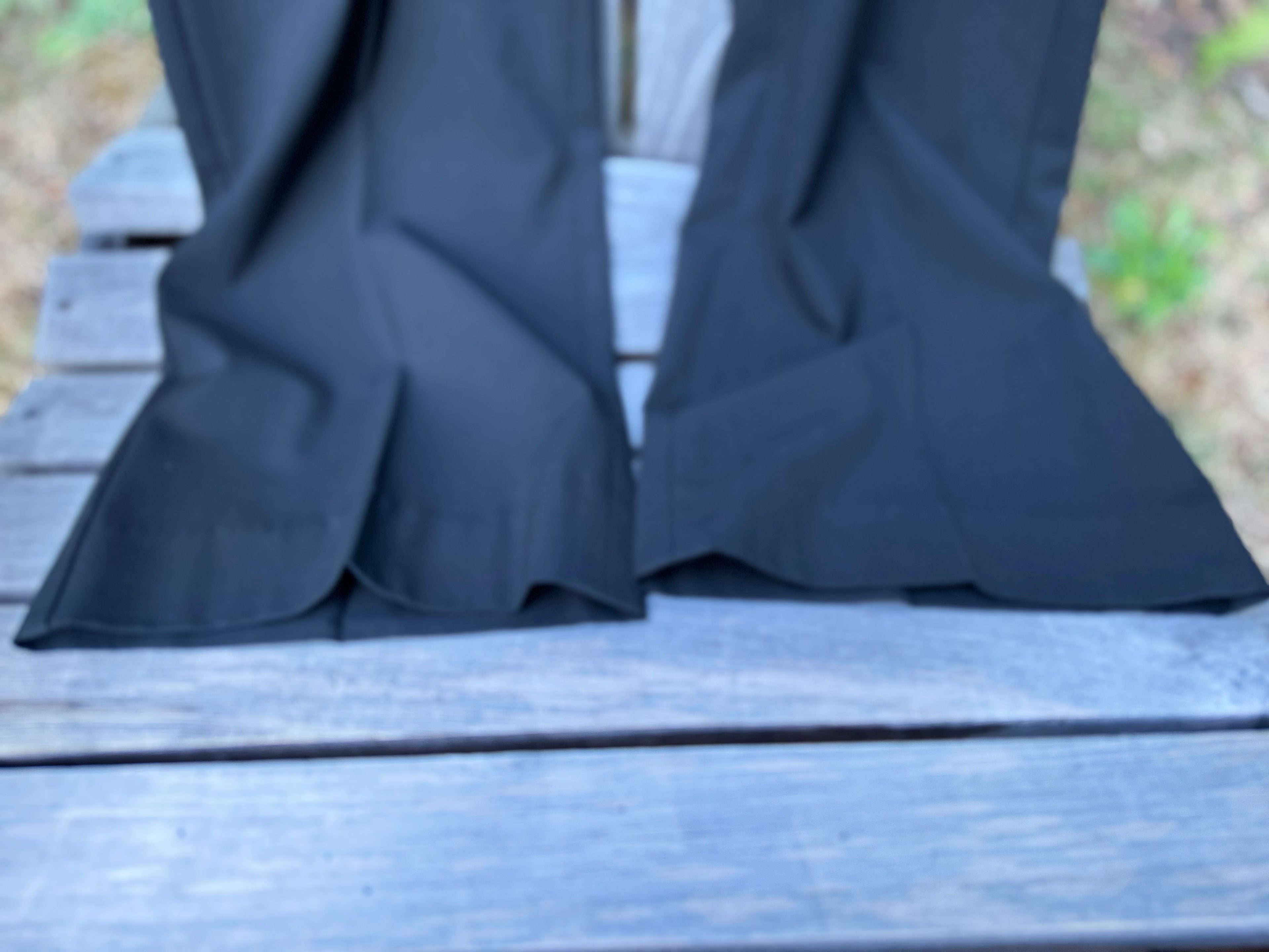 ANN TAYLOR straight-leg pants- Consigned with VARDO Vintage & Valuables vvvardo.ca