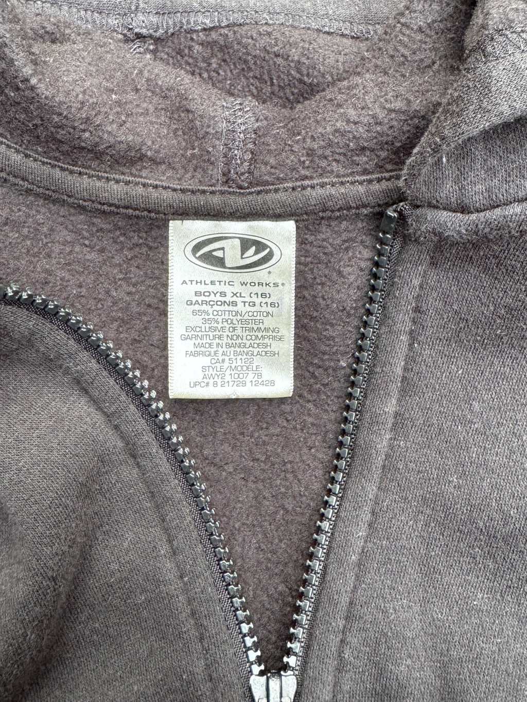 ATHLETIC WORKS hoodie- Consigned with VARDO Vintage & Valuables vvvardo.ca