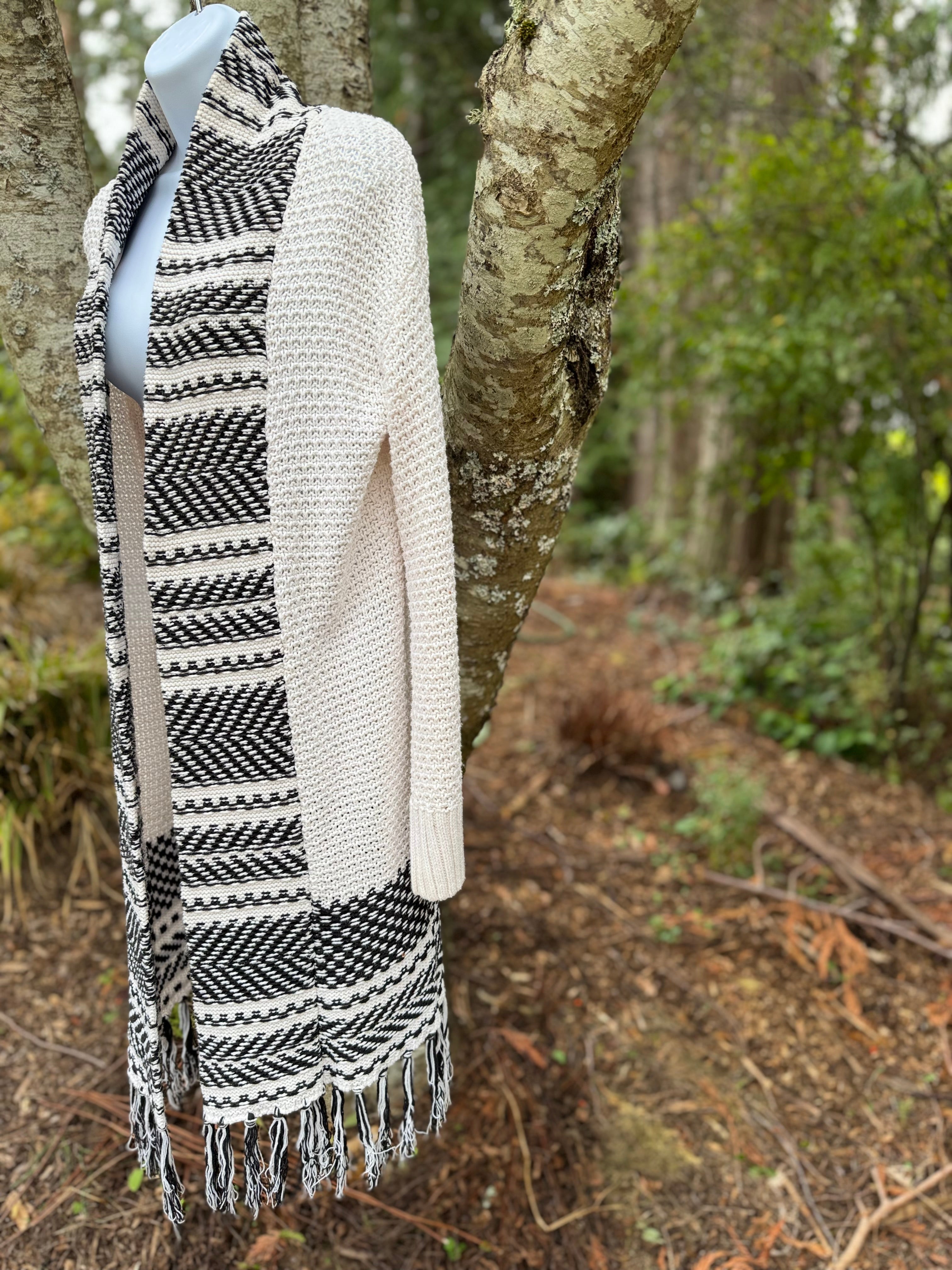 H&M boho fringe open cardigan- Consigned with VARDO Vintage & Valuables vvvardo.ca