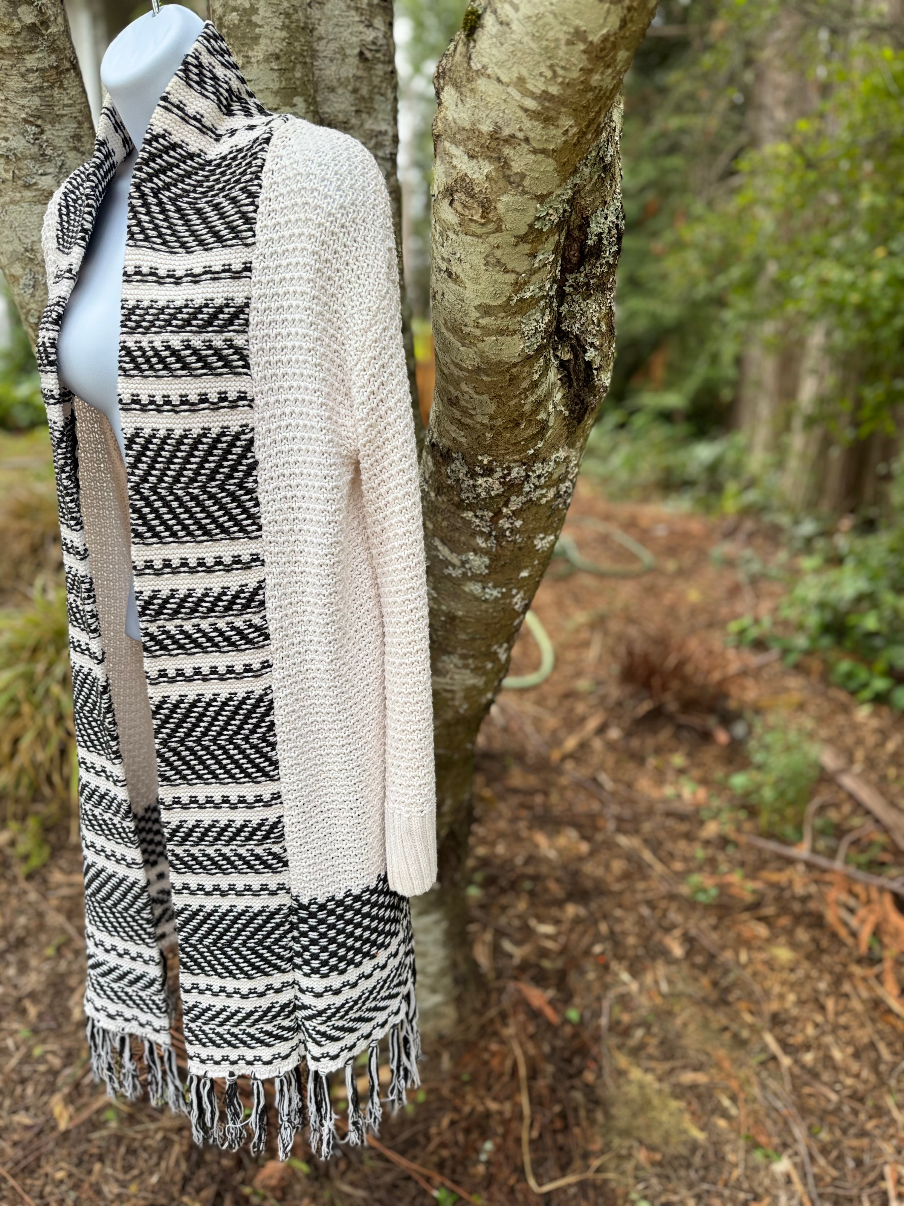 H&M boho fringe open cardigan- Consigned with VARDO Vintage & Valuables vvvardo.ca