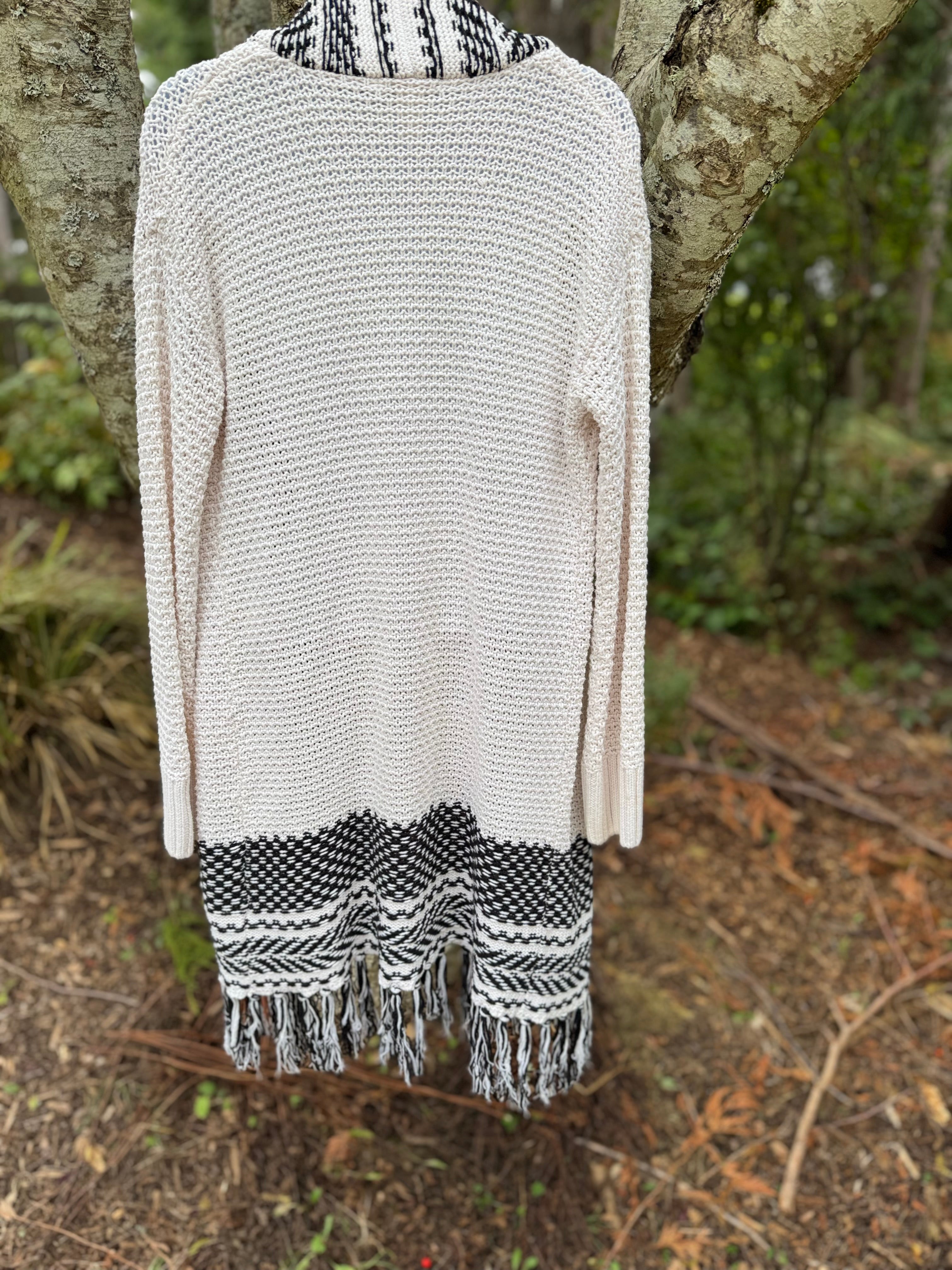 H&M boho fringe open cardigan- Consigned with VARDO Vintage & Valuables vvvardo.ca