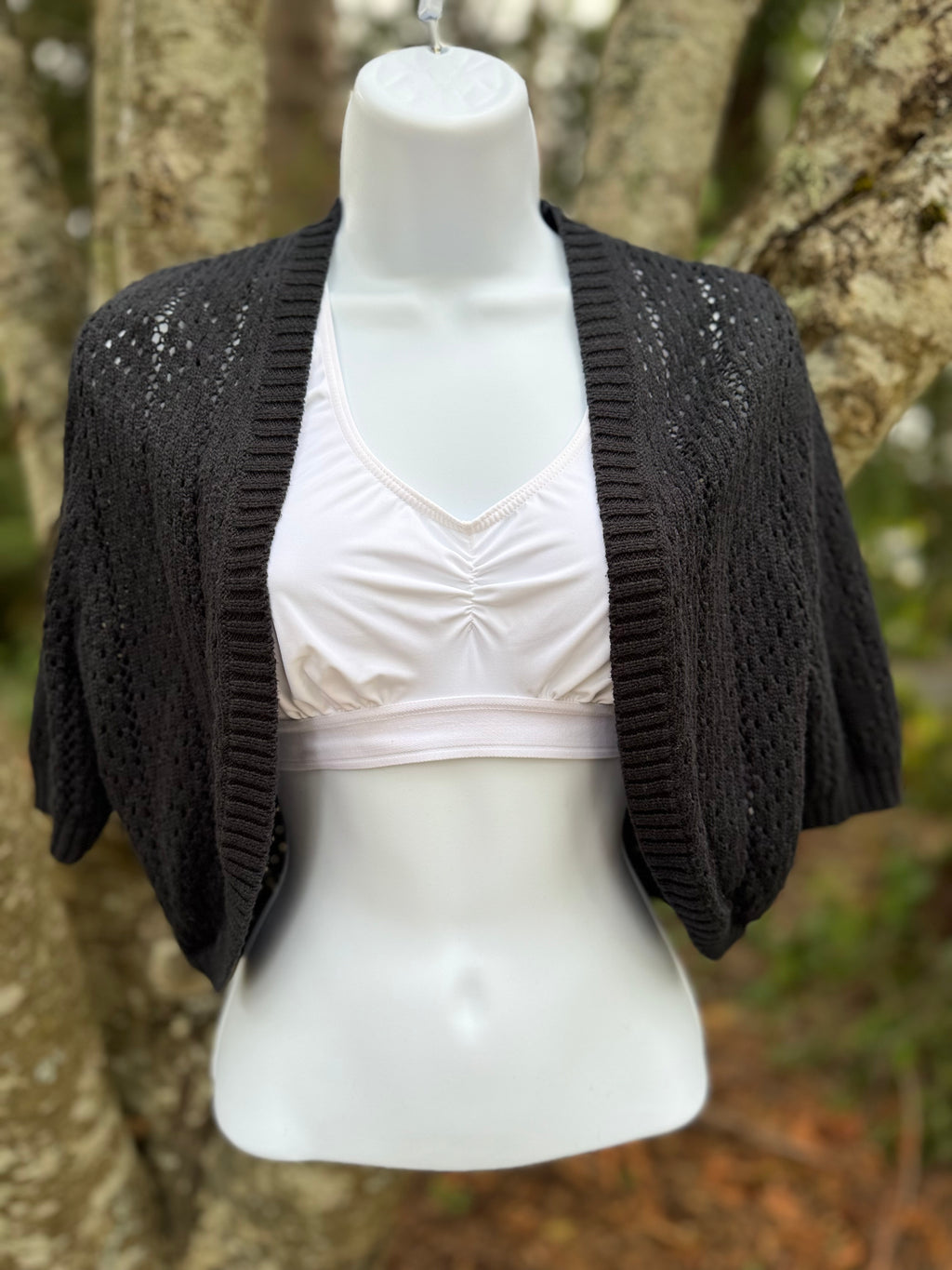 CROFT & BARROW curved cardigan- Consigned with VARDO Vintage & Valuables vvvardo.ca