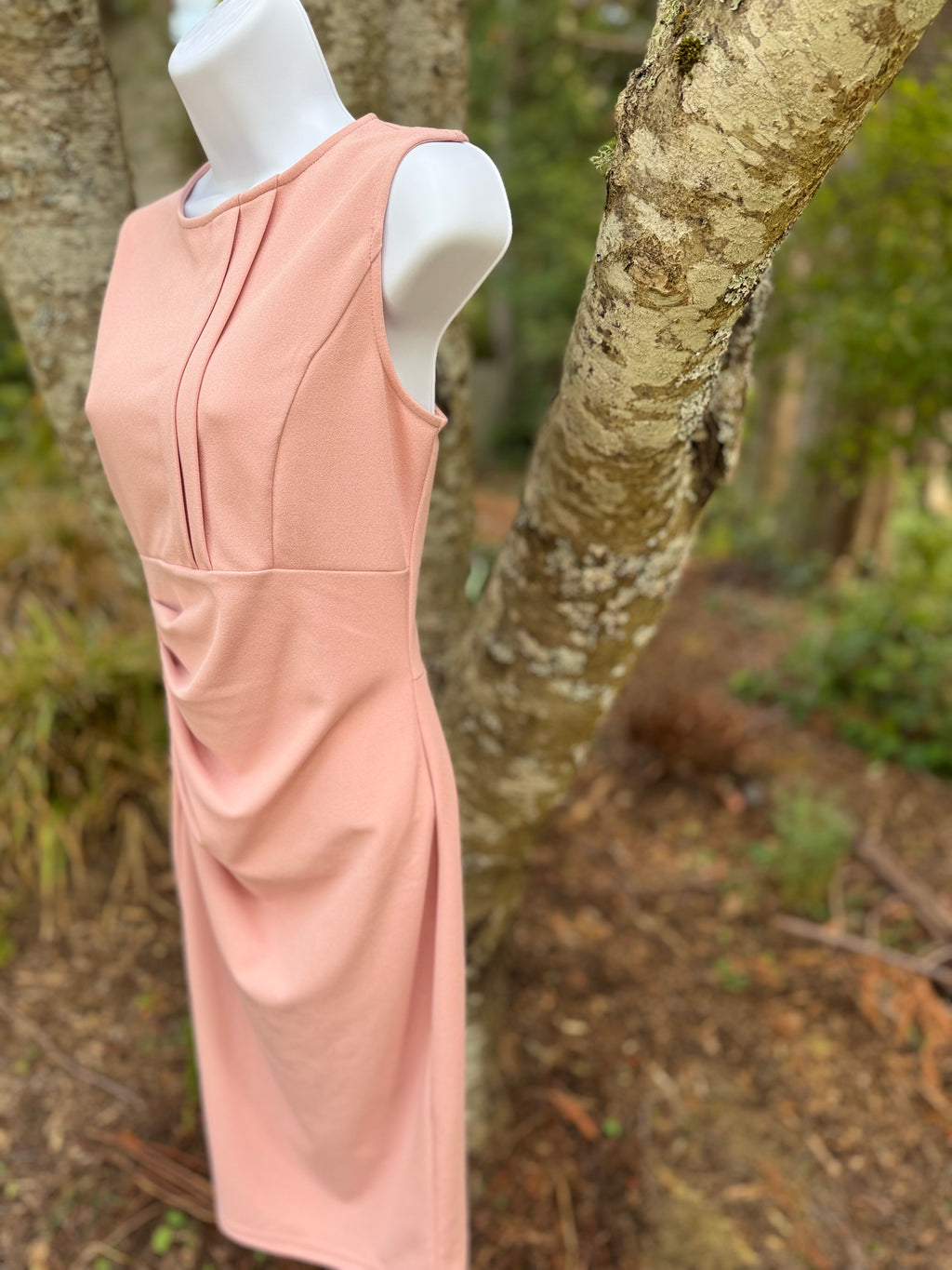 MIUSOL ruched pencil dress- Consigned with VARDO Vintage & Valuables vvvardo.ca