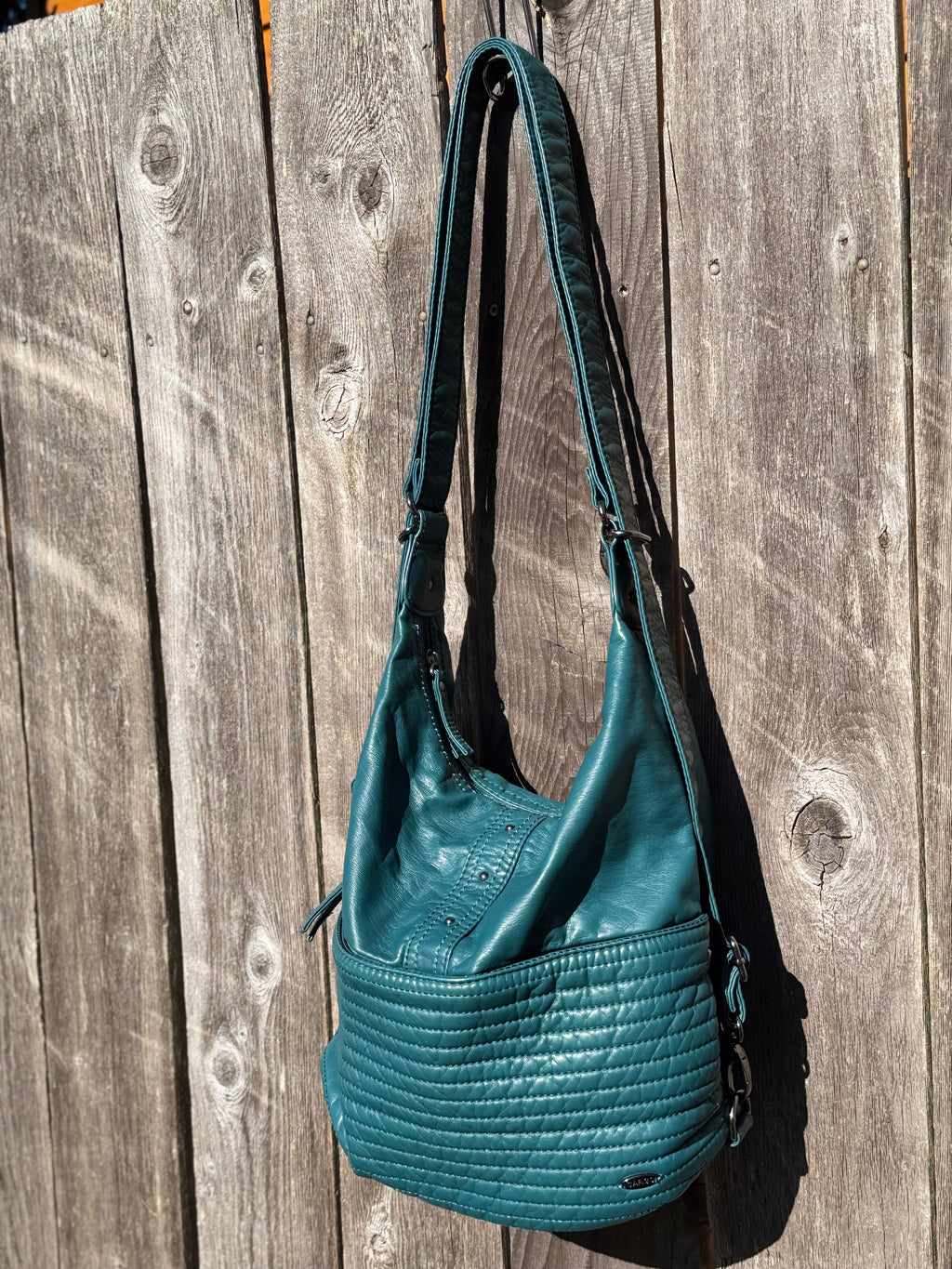 CARGO Teal Quilted Convertible bag/purse/knapsack- Consigned with VARDO Vintage & Valuables vvvardo.ca