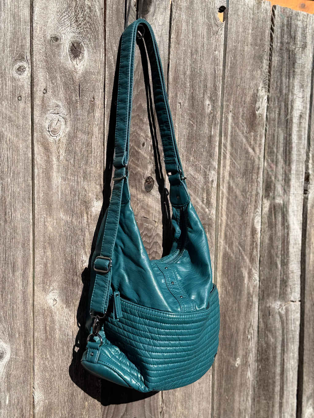 CARGO Teal Quilted Convertible bag/purse/knapsack- Consigned with VARDO Vintage & Valuables vvvardo.ca