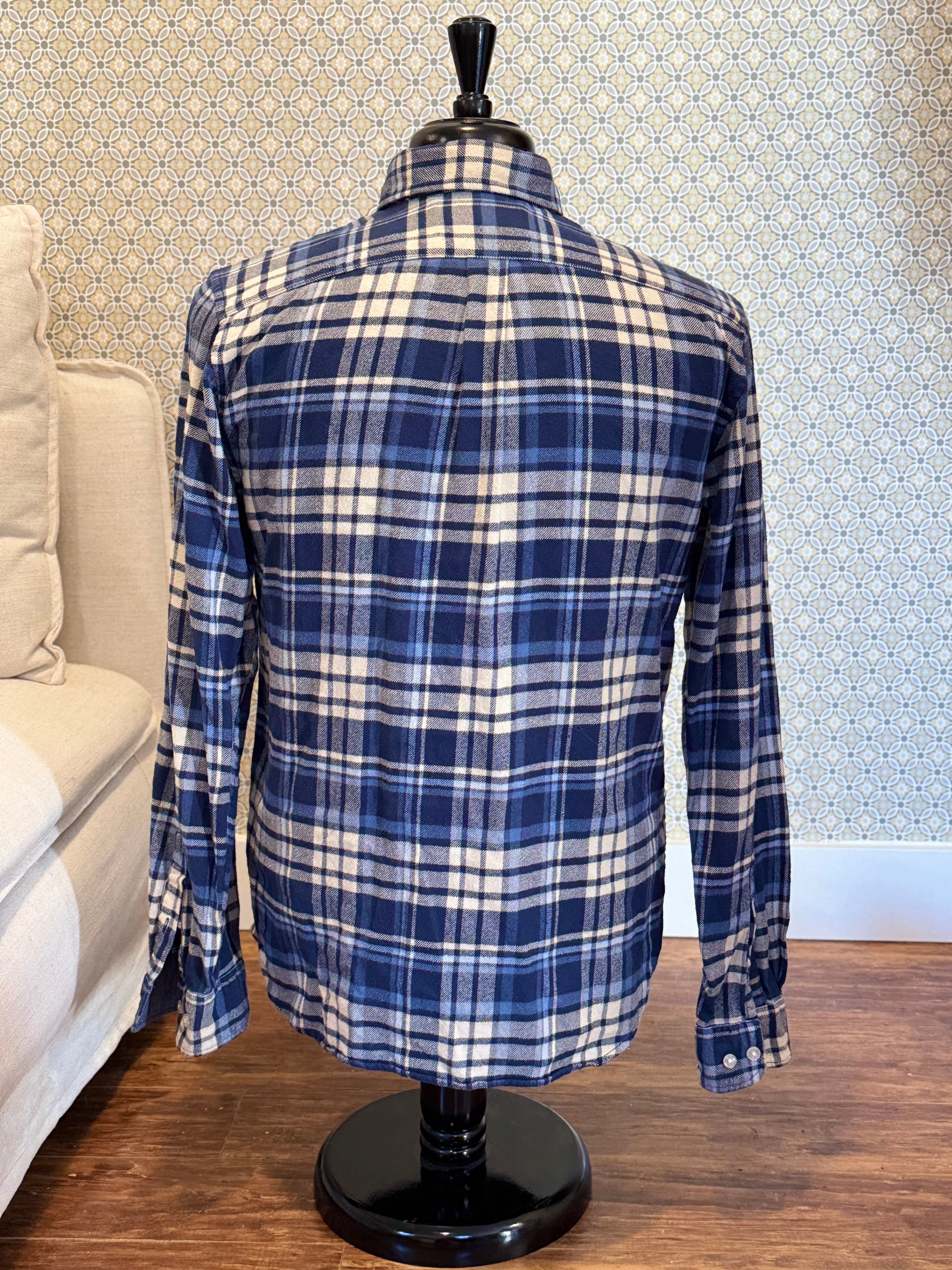 JACK & JONES flannel long sleeve shirt- Consigned with VARDO Vintage & Valuables vvvardo.ca
