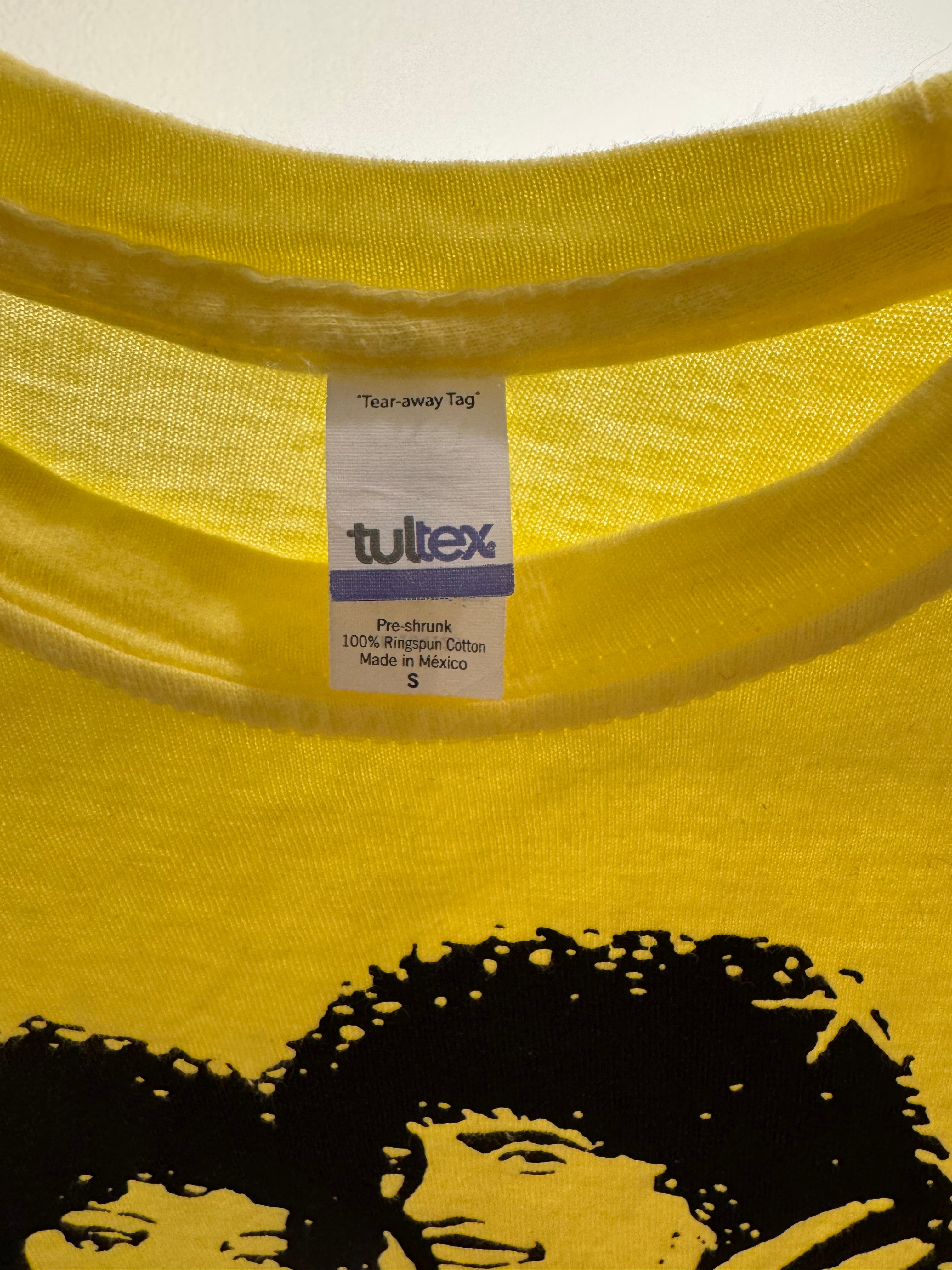 SOUL GLO t-shirt- Consigned with VARDO Vintage & Valuables vvvardo.ca