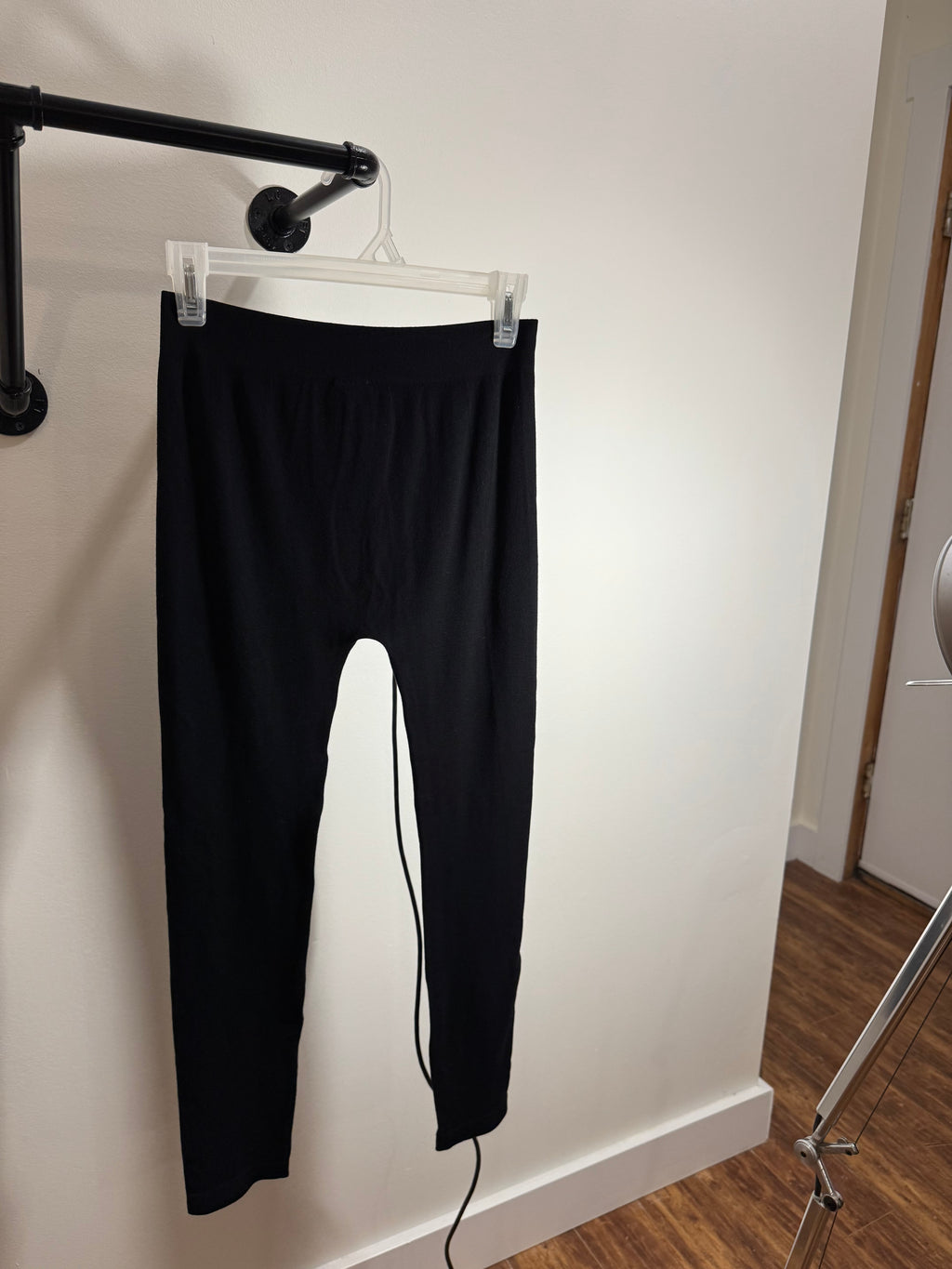 C'EST MOI bamboo legging- Consigned with VARDO Vintage & Valuables vvvardo.ca