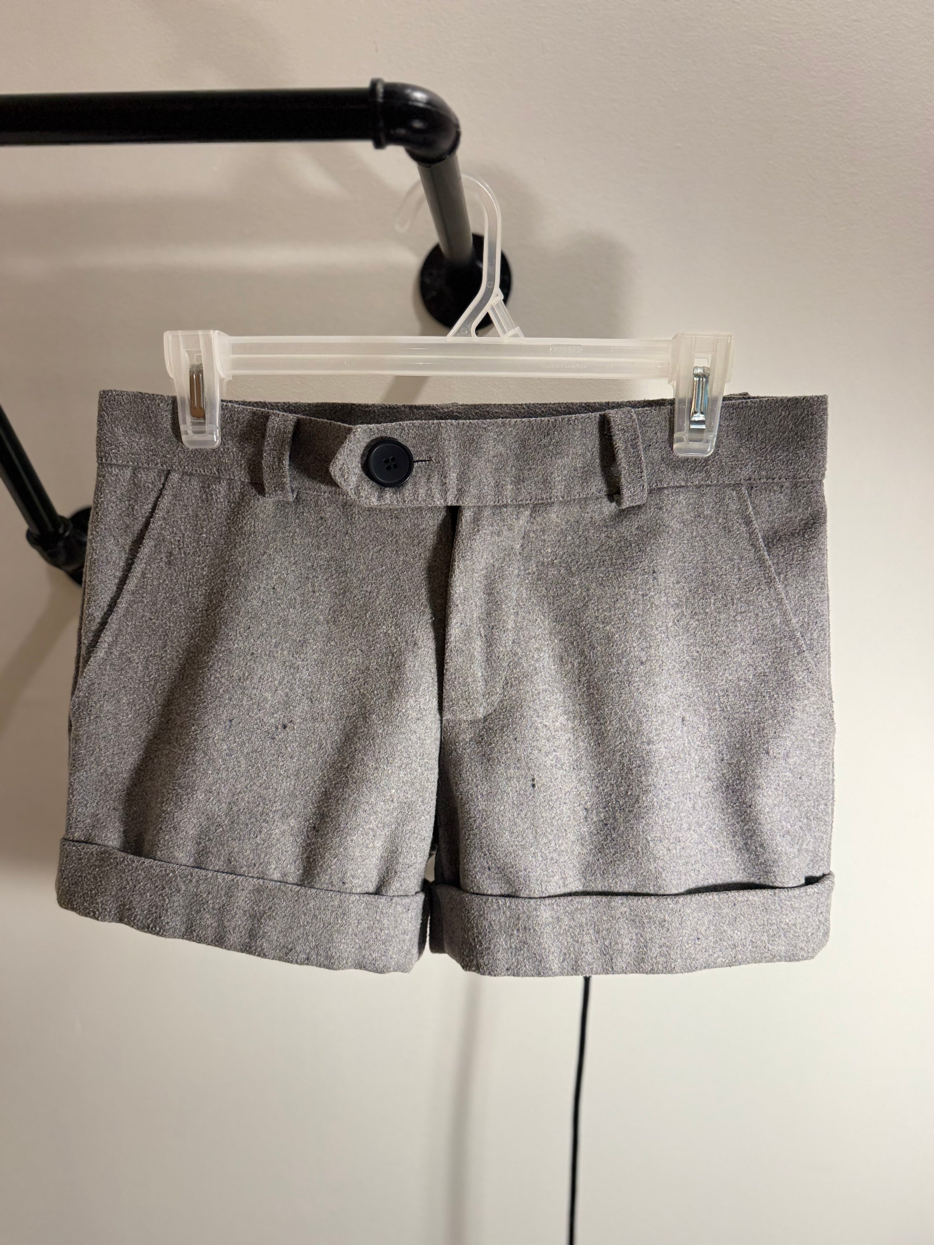 DRESS SHORTS- Consigned with VARDO Vintage & Valuables vvvardo.ca