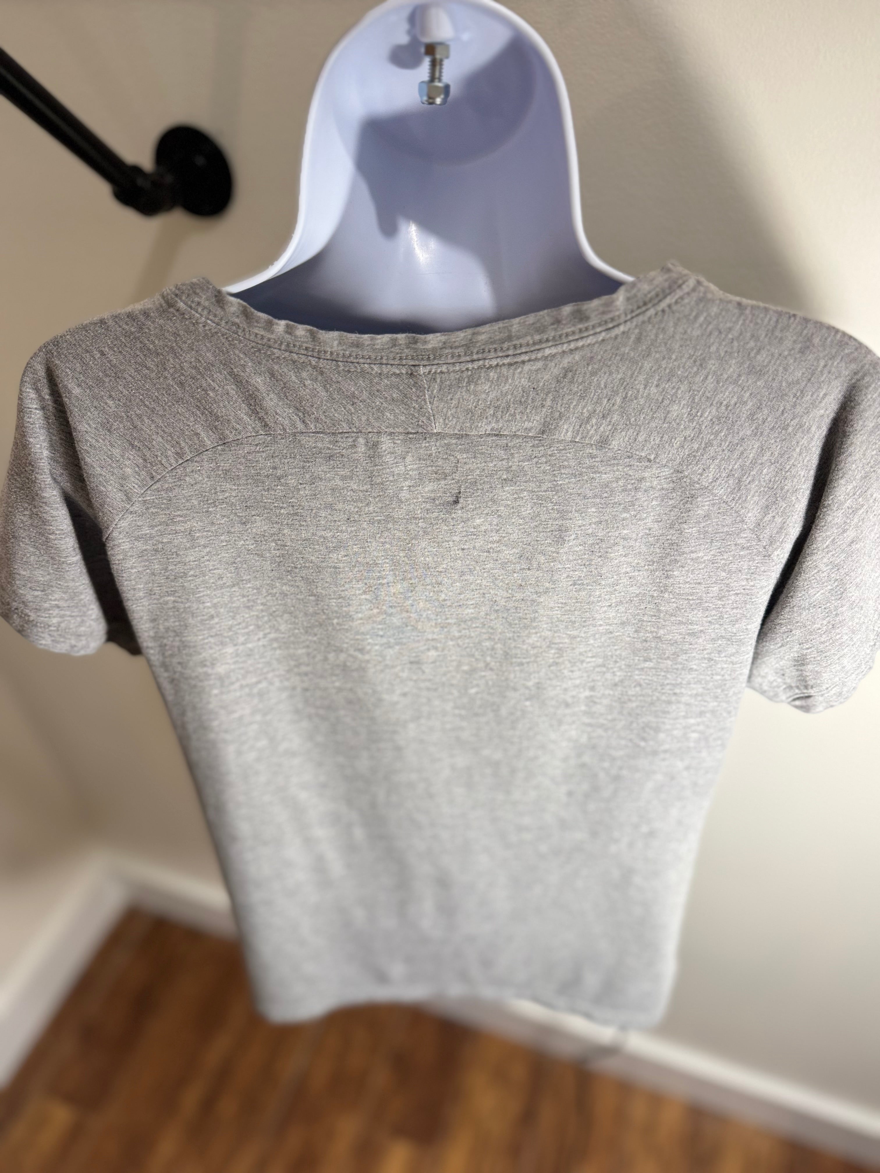 NIKE v-neck t-shirt- Consigned with VARDO Vintage & Valuables vvvardo.ca