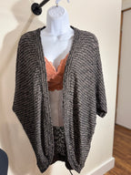 FOREVER 21 cardigan- Consigned with VARDO Vintage & Valuables vvvardo.ca
