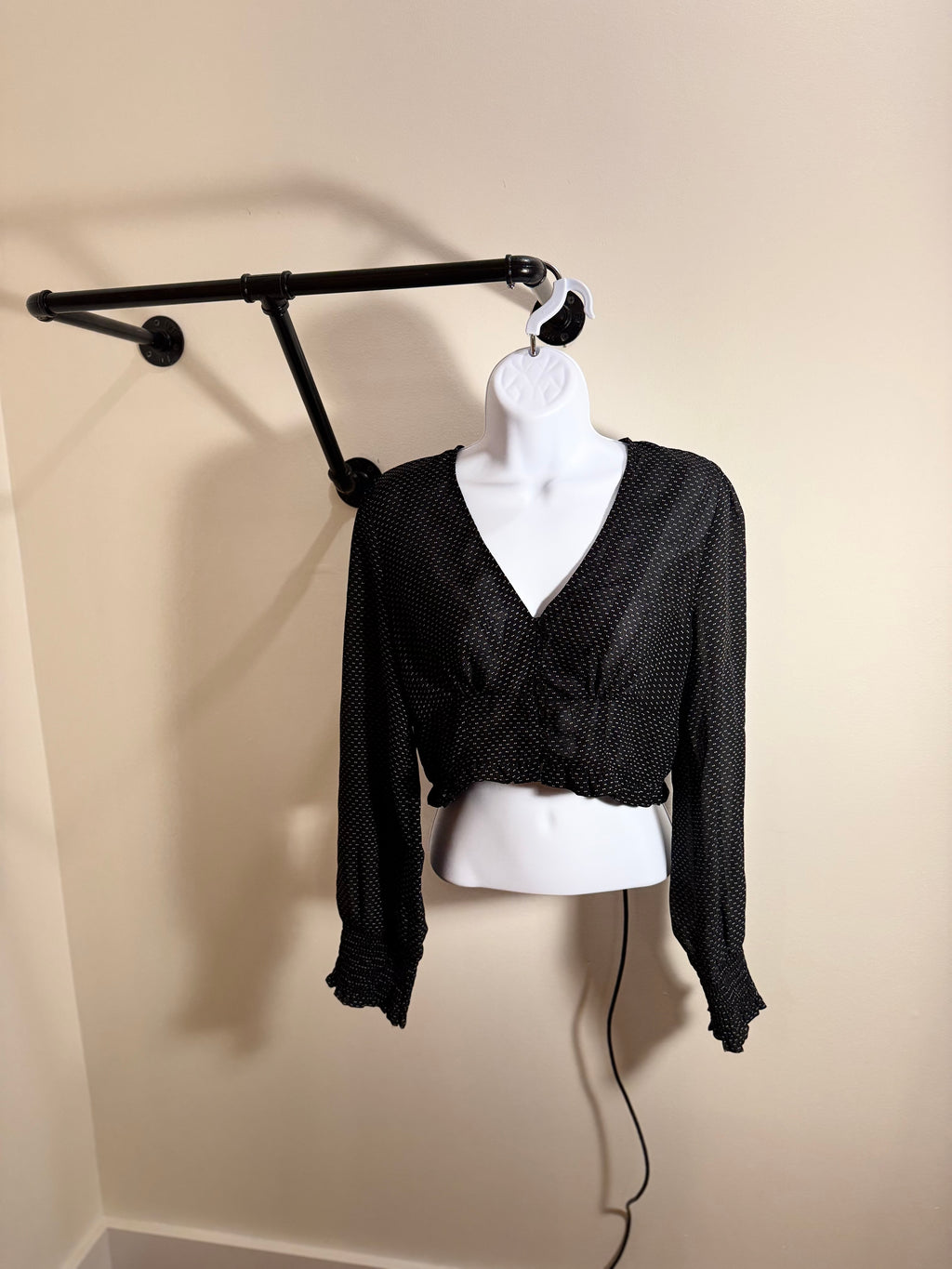 Dress Forum Black Cropped Blouse - V-Neck