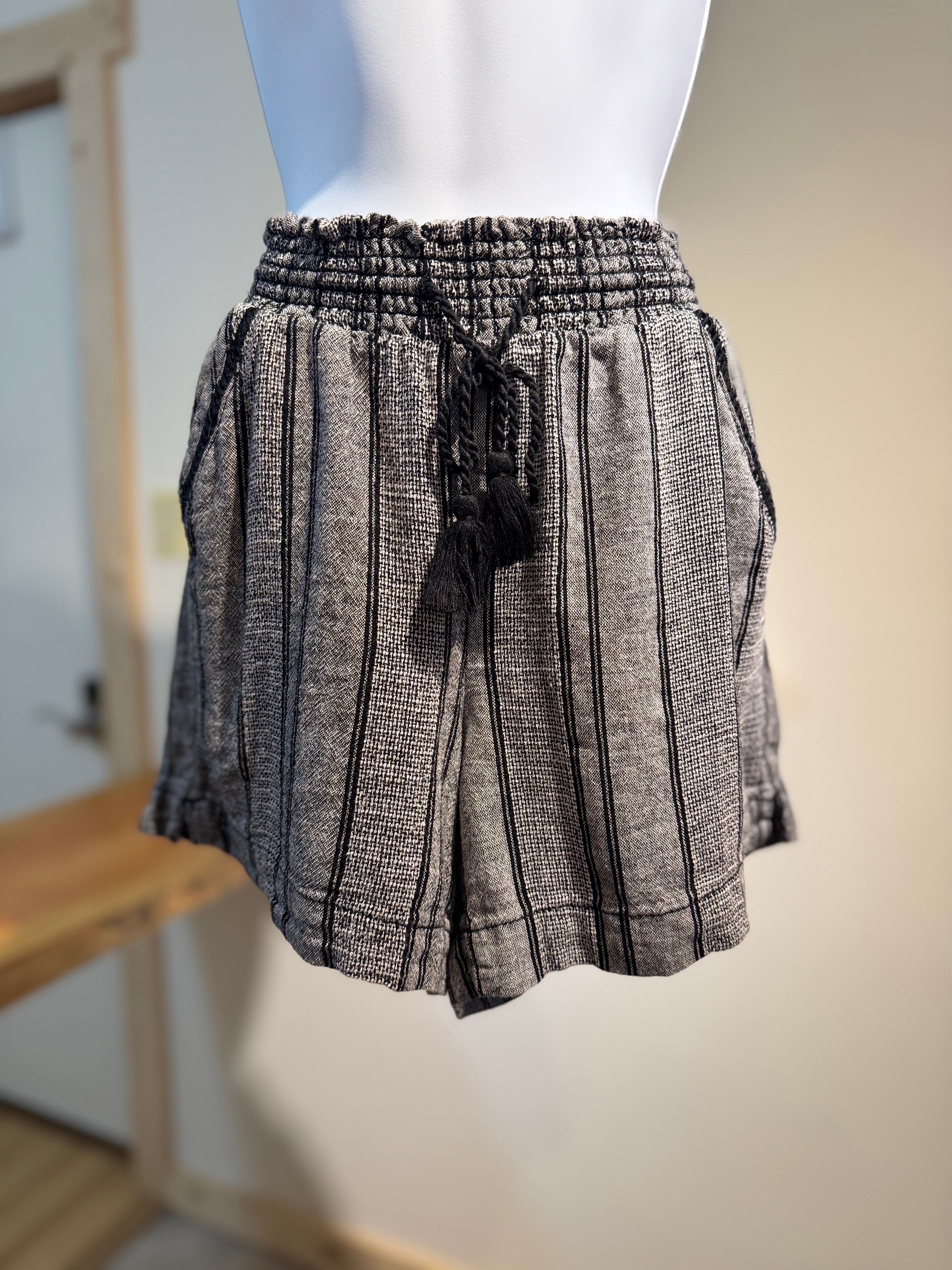 BRIGGS Striped Shorts - Consigned with VARDO Vintage & Valuables vvvardo.ca