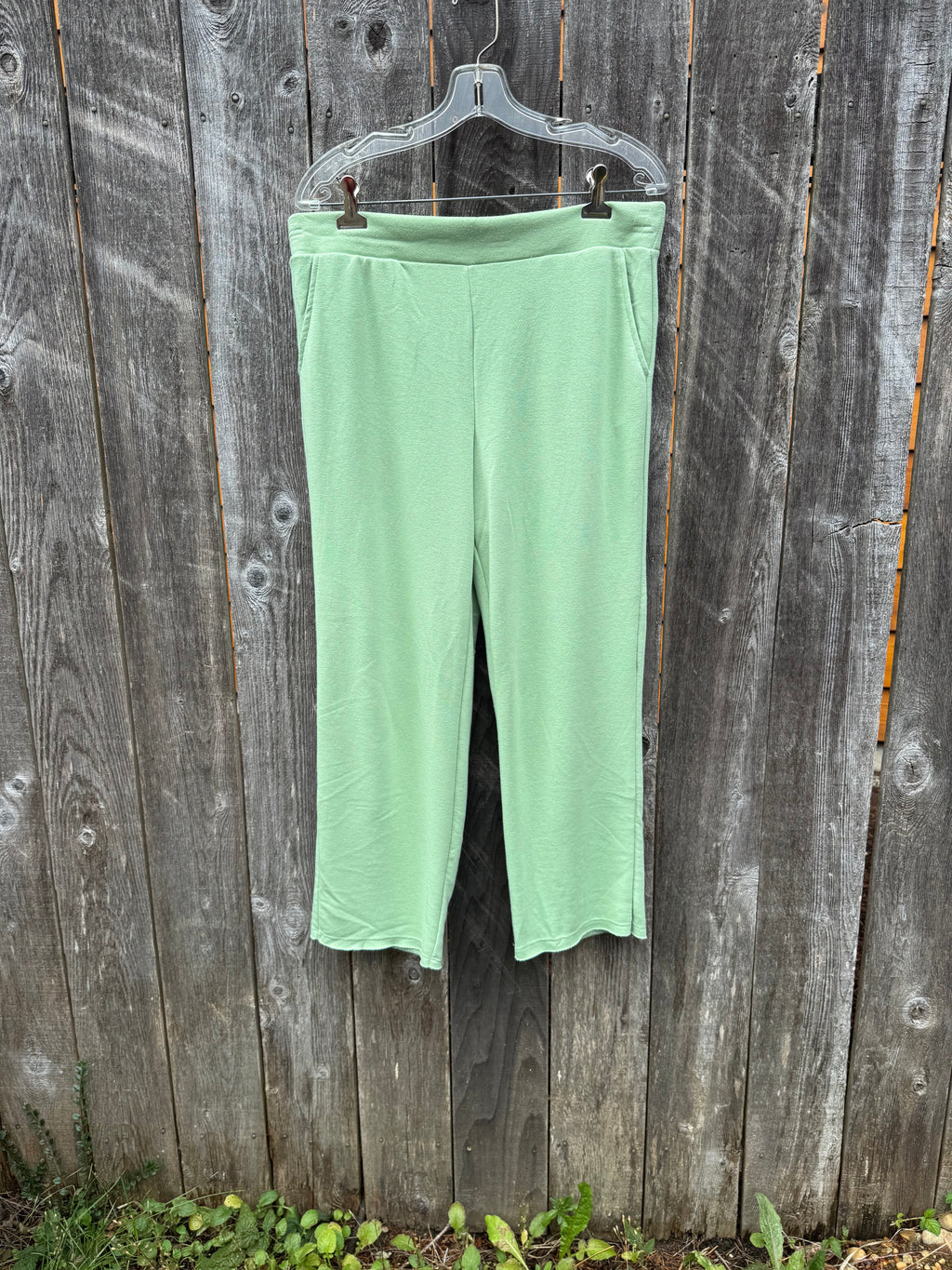 SECRET TREASURES Lounge Pants - Consigned with VARDO Vintage & Valuables vvvardo.ca