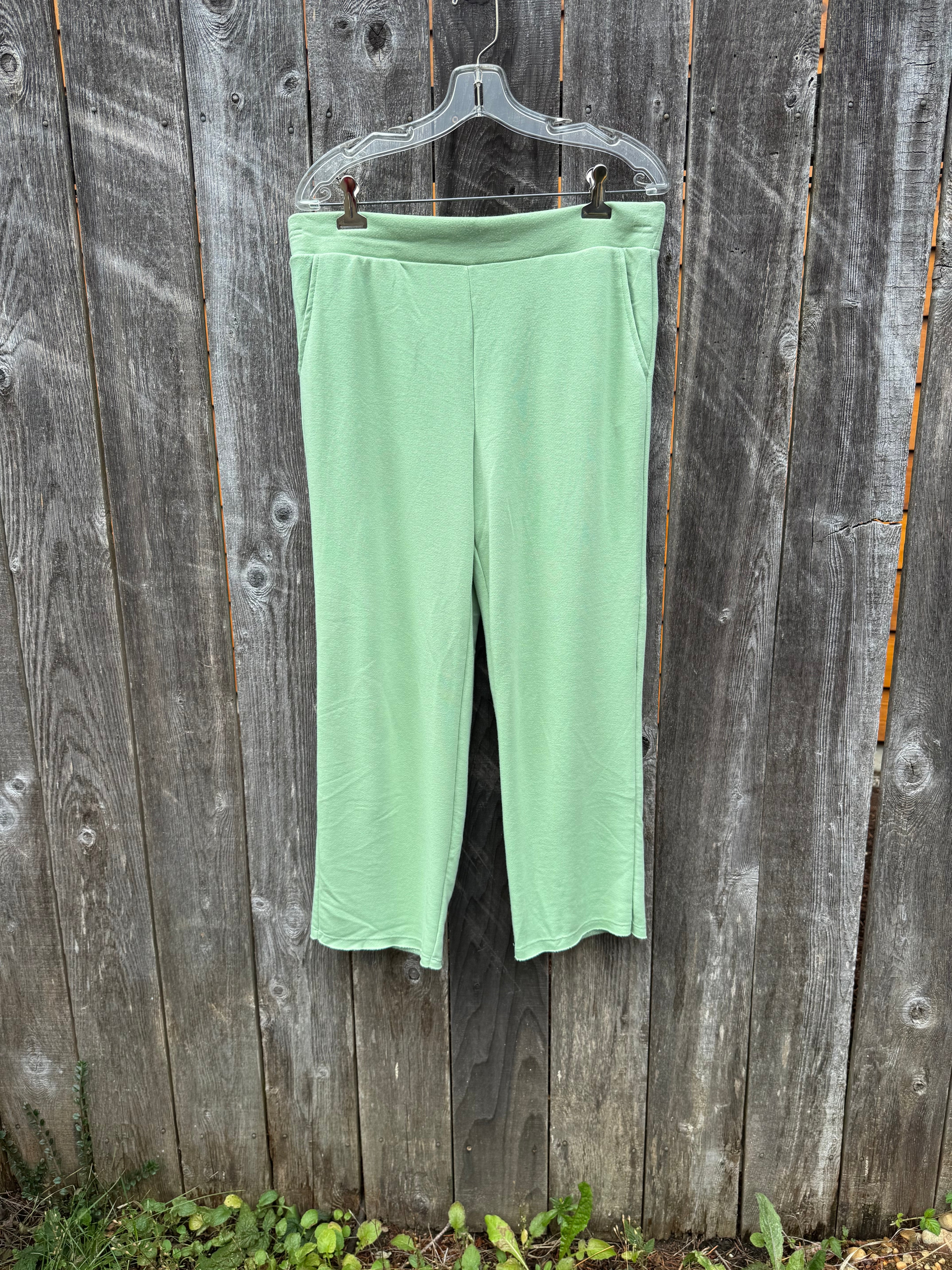 SECRET TREASURES Lounge Pants - Consigned with VARDO Vintage & Valuables vvvardo.ca