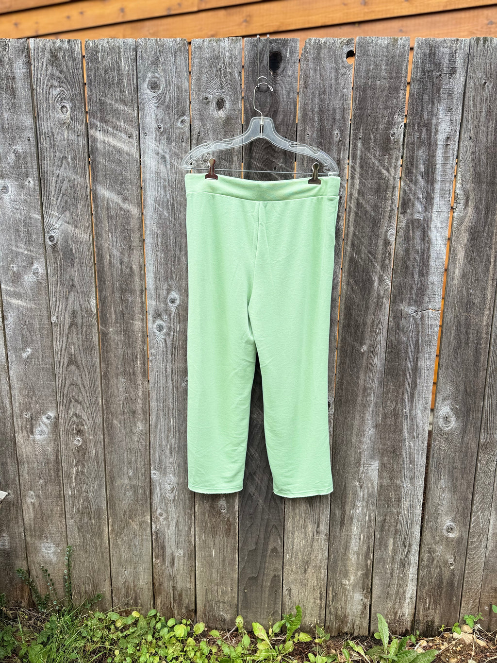 SECRET TREASURES Lounge Pants - Consigned with VARDO Vintage & Valuables vvvardo.ca