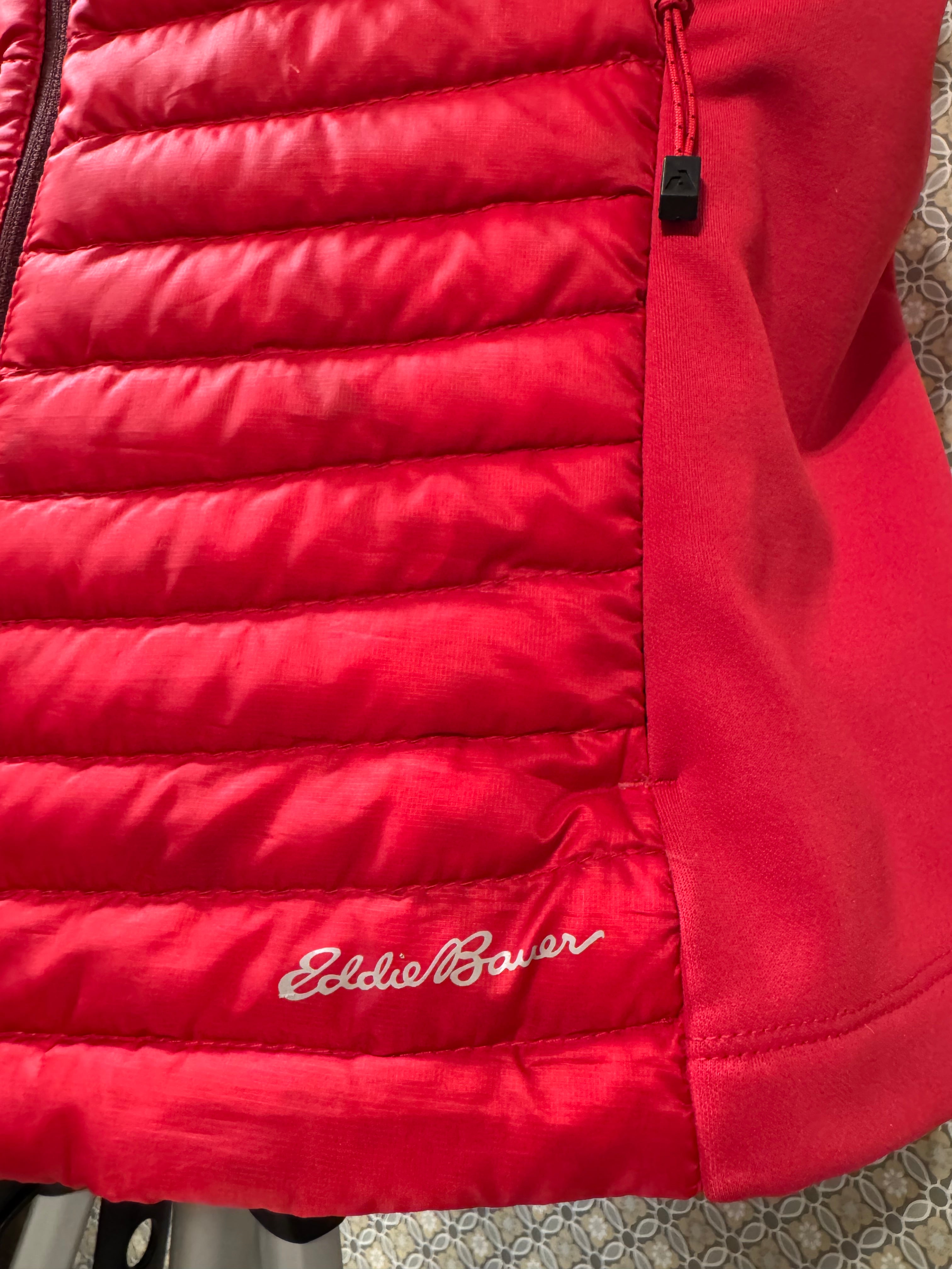 EDDIE BAUER goose down vest- Consigned with VARDO Vintage & Valuables vvvardo.ca