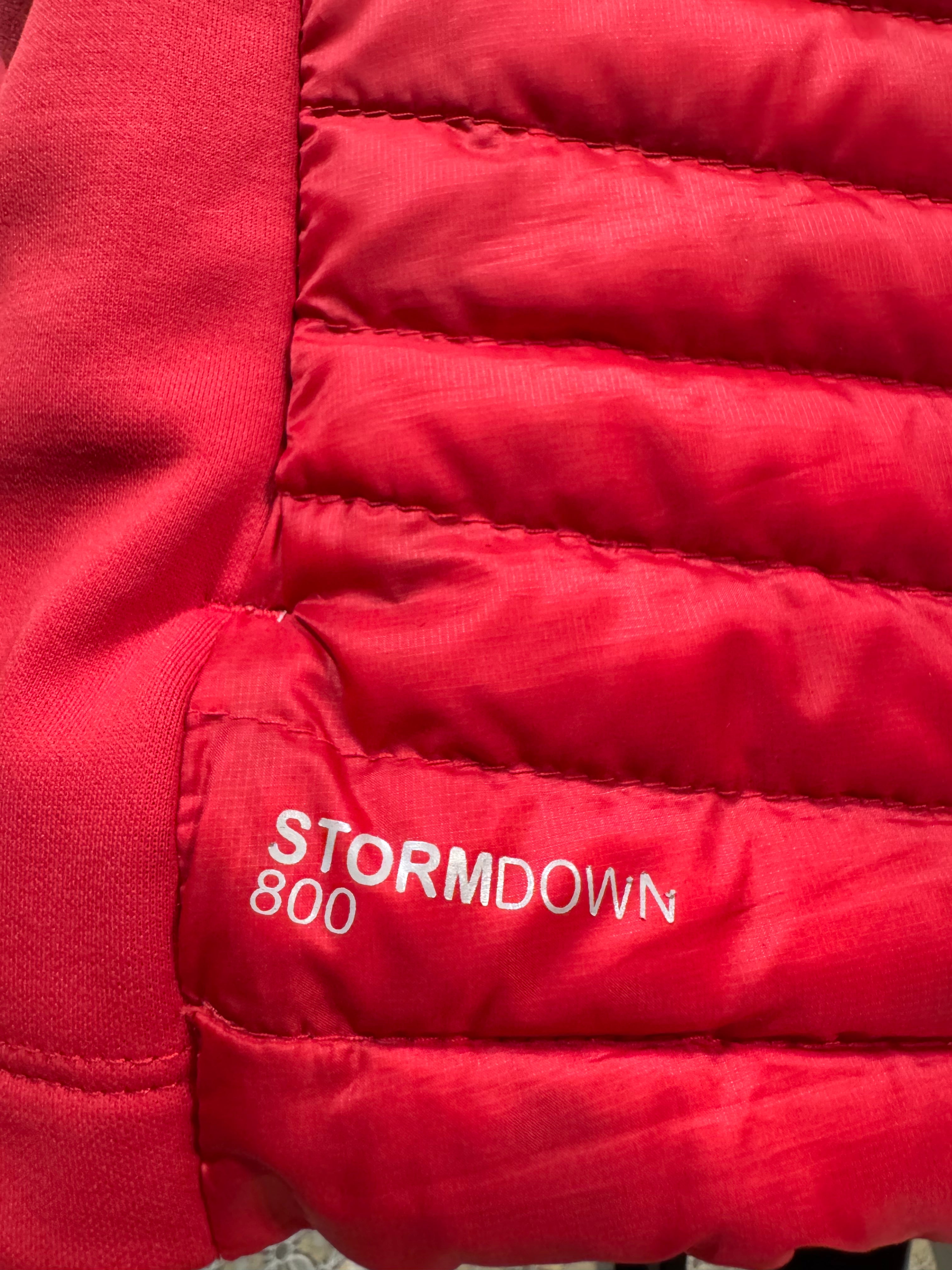 EDDIE BAUER goose down vest- Consigned with VARDO Vintage & Valuables vvvardo.ca