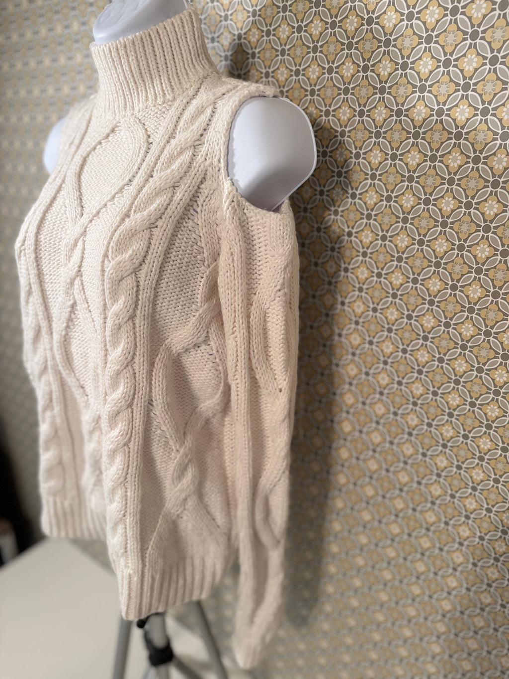 REVAMPED Sweater - Consigned with VARDO Vintage & Valuables vvvardo.ca