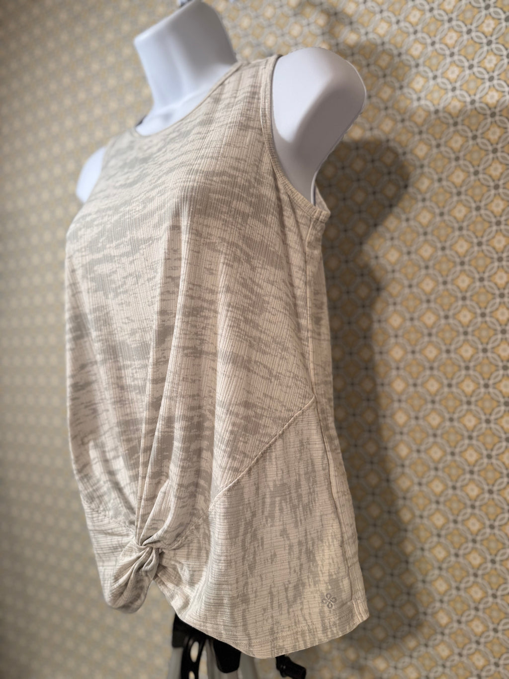 SHAMBHALA Tank Top- Consigned with VARDO Vintage & Valuables vvvardo.ca