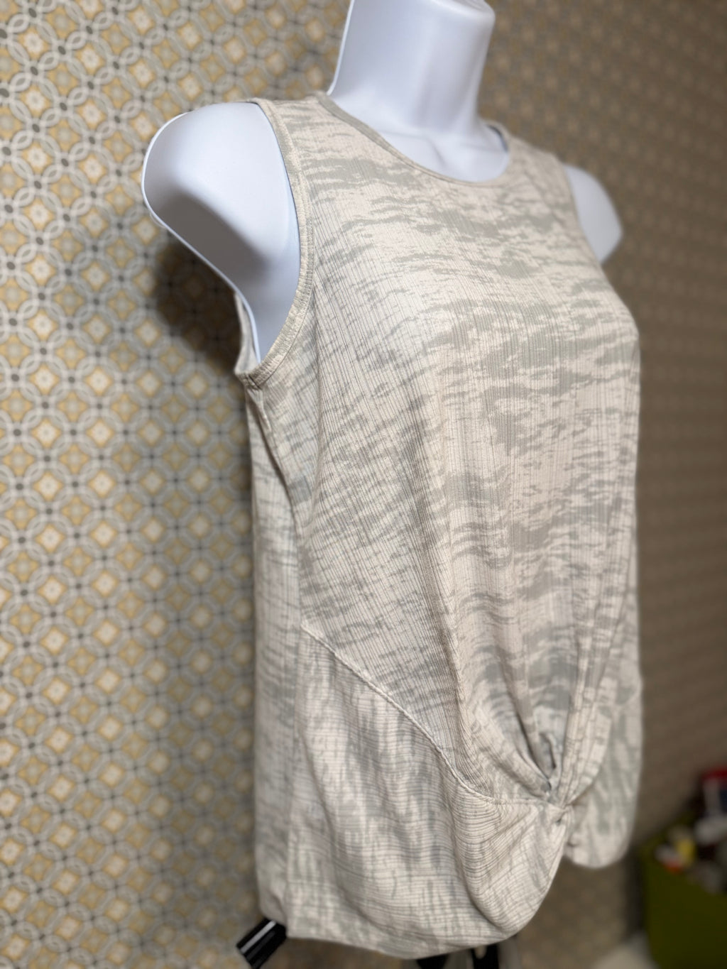 SHAMBHALA Tank Top- Consigned with VARDO Vintage & Valuables vvvardo.ca