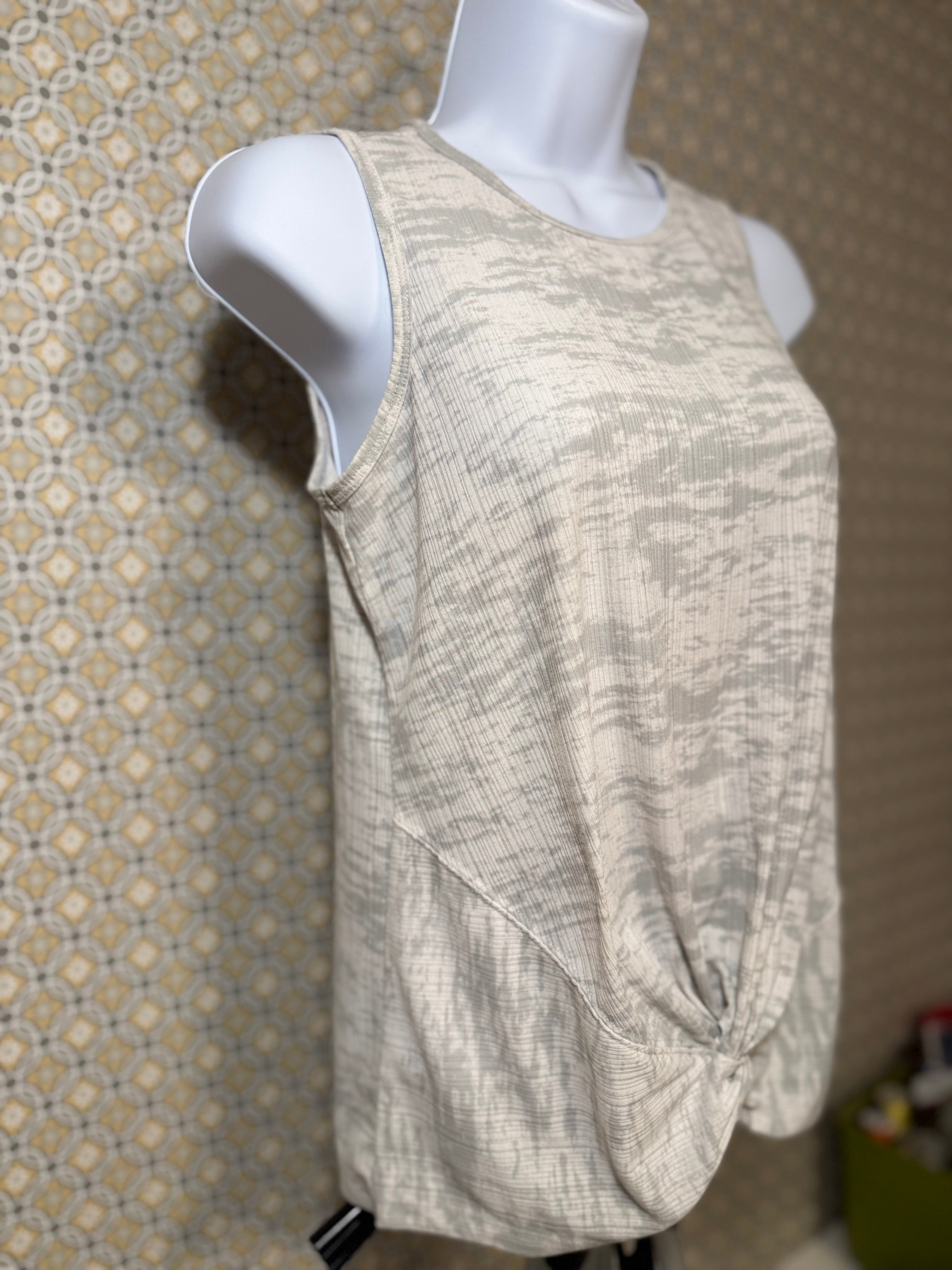 SHAMBHALA Tank Top- Consigned with VARDO Vintage & Valuables vvvardo.ca