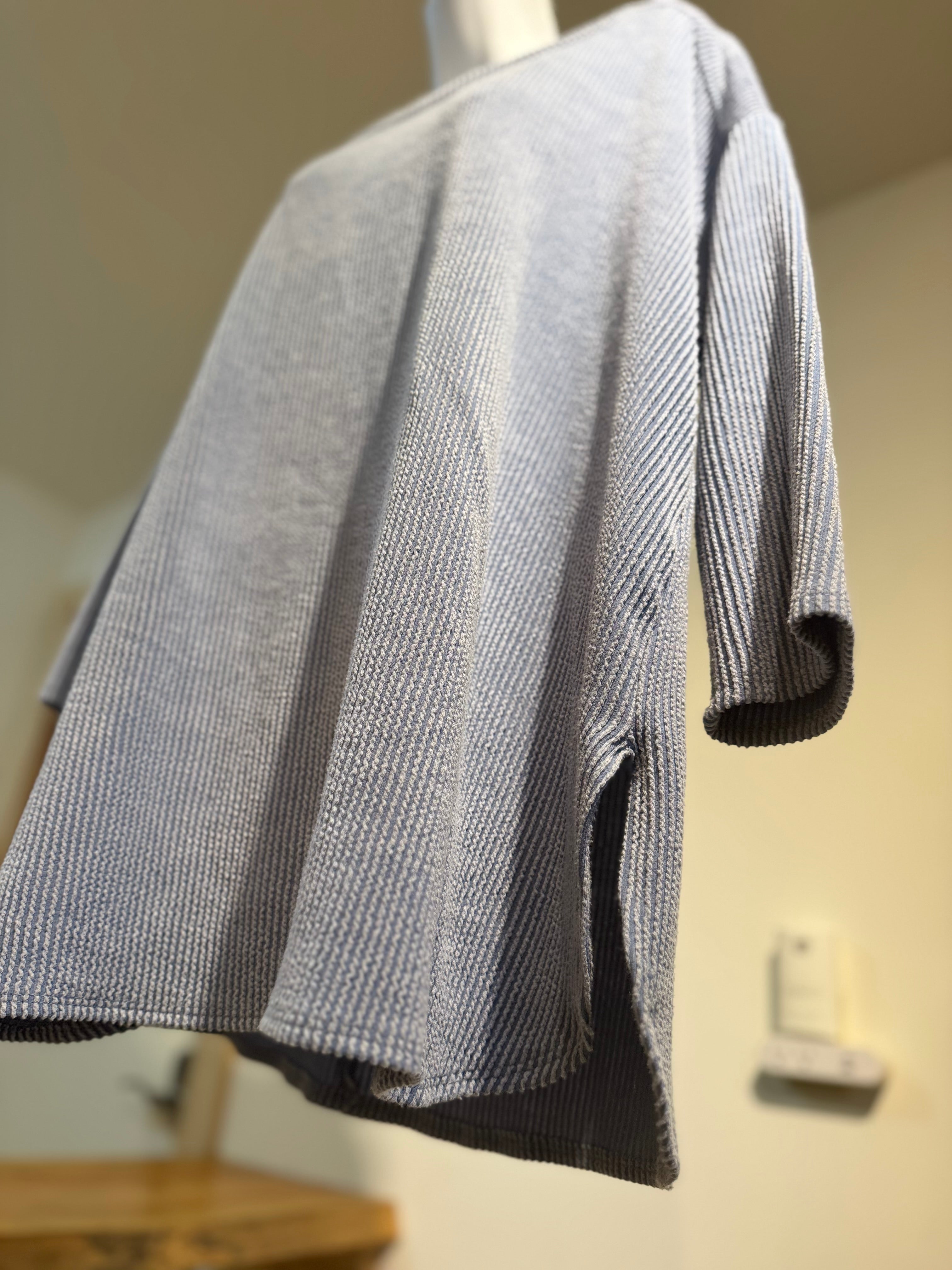 K&C Ribbed Long Sleeve Top - Consigned with VARDO Vintage & Valuables vvvardo.ca