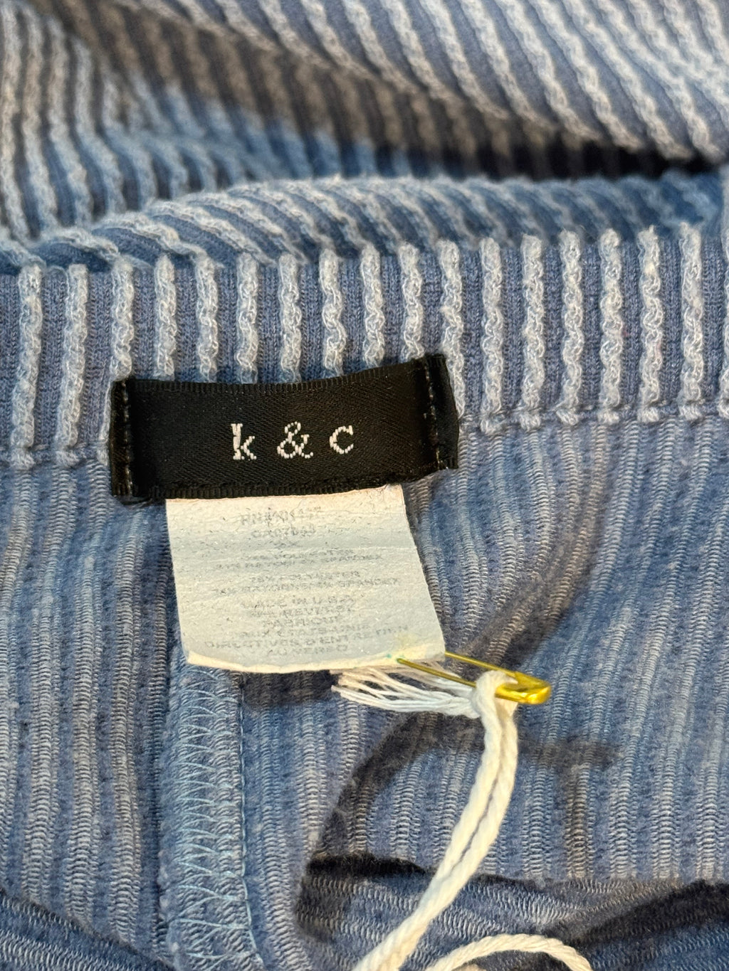 K&C Ribbed Long Sleeve Top - Consigned with VARDO Vintage & Valuables vvvardo.ca