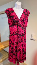 CHAPS Dress - Consigned with VARDO Vintage & Valuables vvvardo.ca