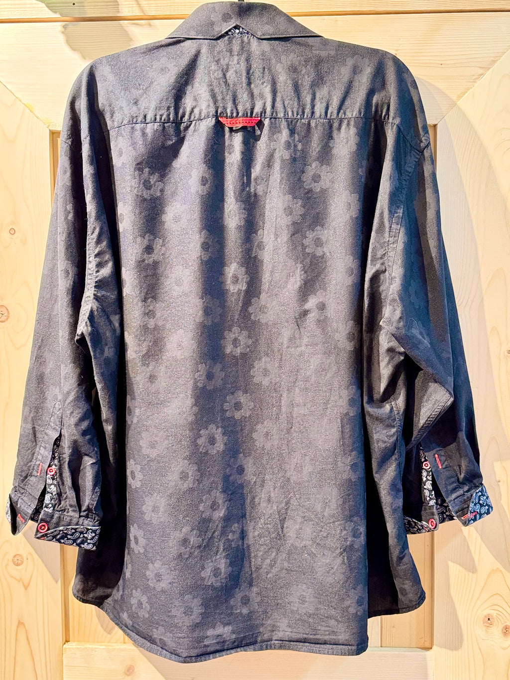 7 DOWNIE ST Button Down Flower Men's Dress Shirt - Consigned with VARDO Vintage & Valuables vvvardo.ca