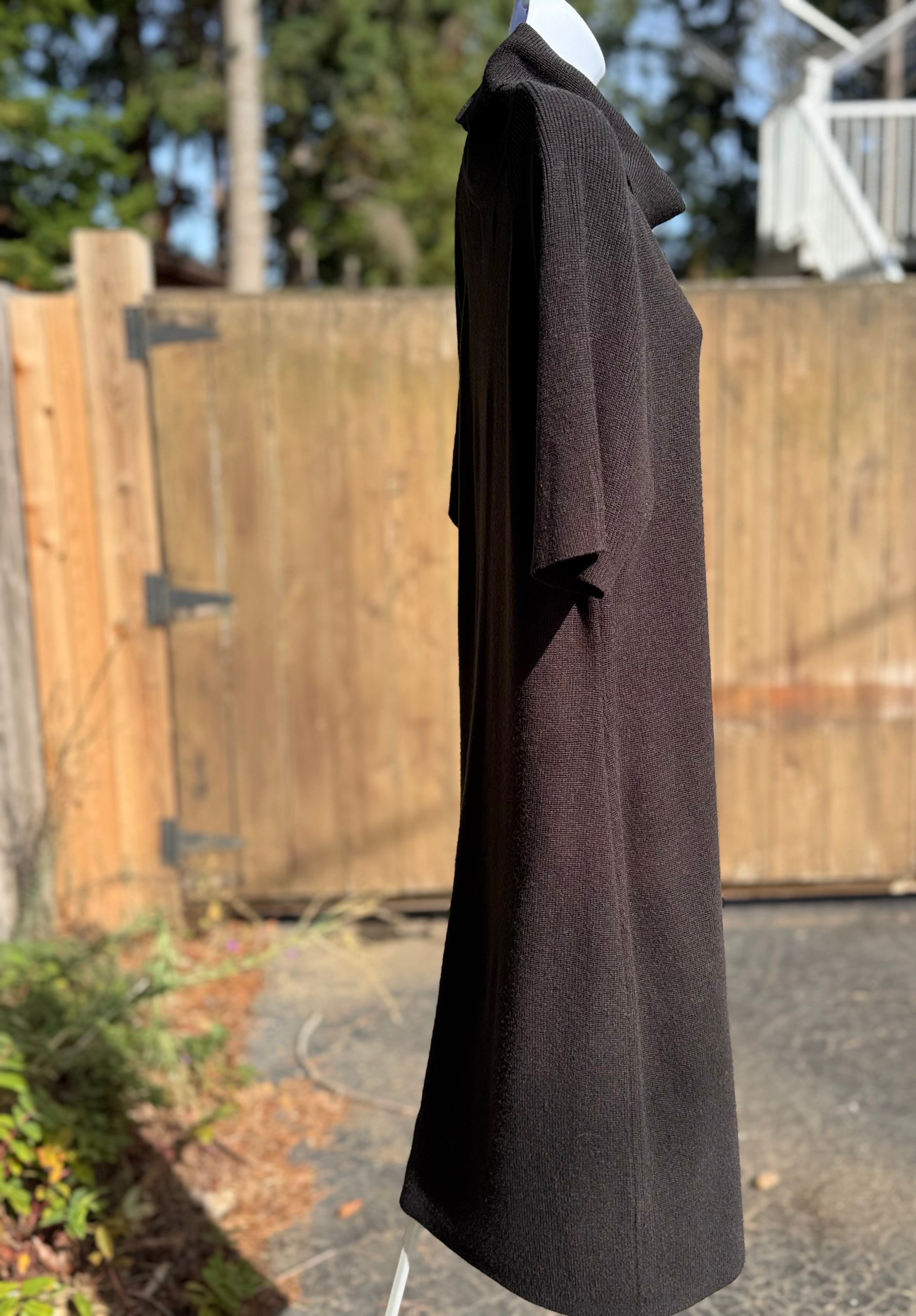 ELLEN TRACY Sweater Dress - Consigned with VARDO Vintage & Valuables vvvardo.ca