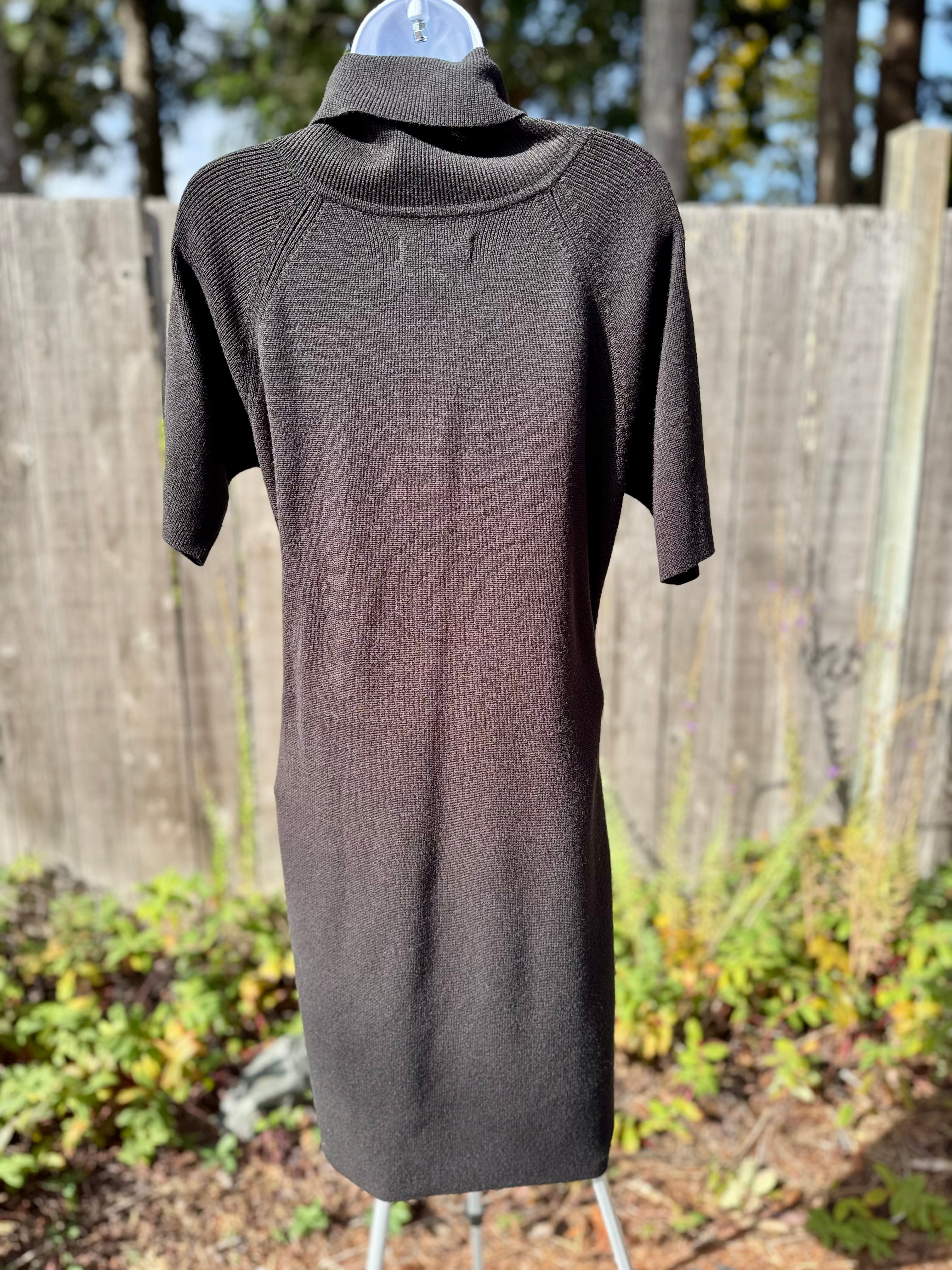 ELLEN TRACY Sweater Dress - Consigned with VARDO Vintage & Valuables vvvardo.ca