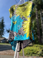 25-55 DESIGNER COLLECTION Sleeveless Blouse - Consigned with VARDO Vintage & Valuables vvvardo.ca