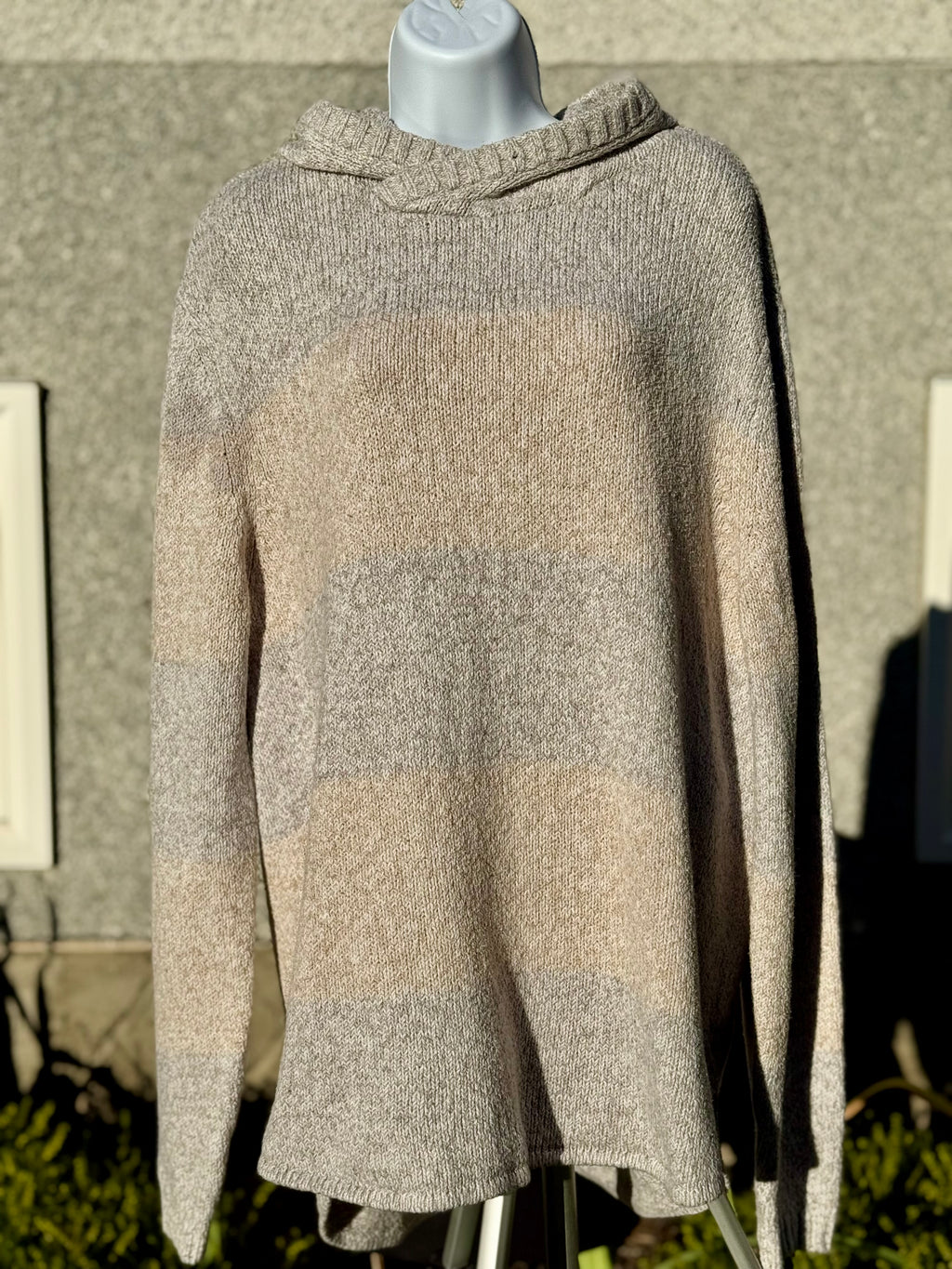 Retrofit Beige Grey Hoodie Sweater
