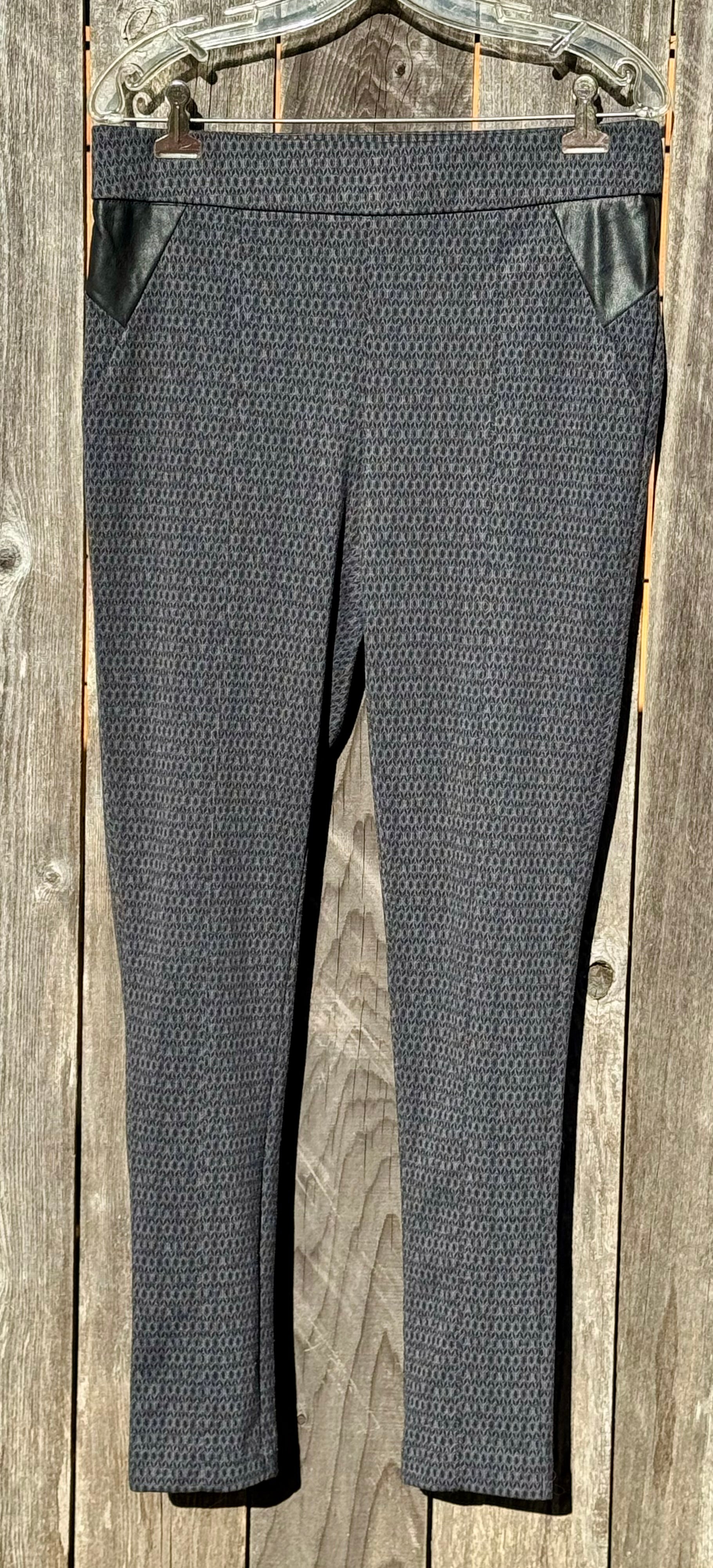 MICHEL STUDIO COLLECTION TAYLOR PANTS- Consigned with VARDO Vintage & Valuables vvvardo.ca