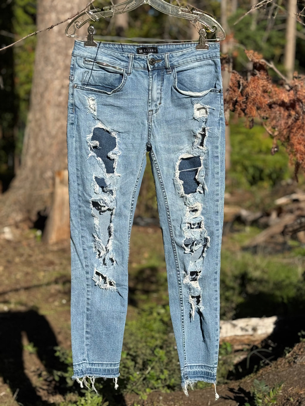 UH DENIM Distressed Skinny Jeans - Consigned with VARDO Vintage & Valuables vvvardo.ca