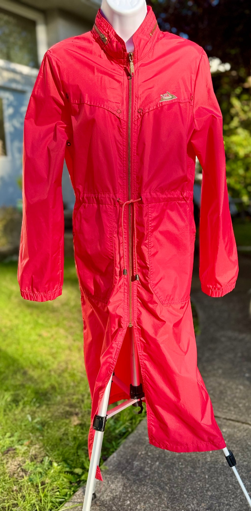 Ispo International Vintage Long Windbreaker- Consigned with VARDO Vintage & Valuables vvvardo.ca