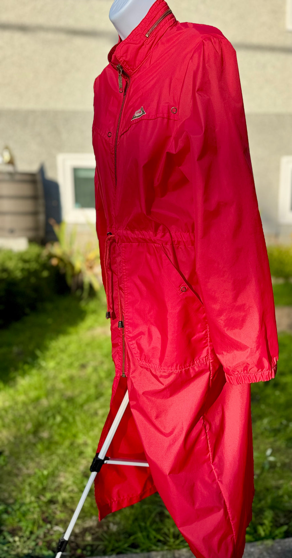 Ispo International Vintage Long Windbreaker- Consigned with VARDO Vintage & Valuables vvvardo.ca