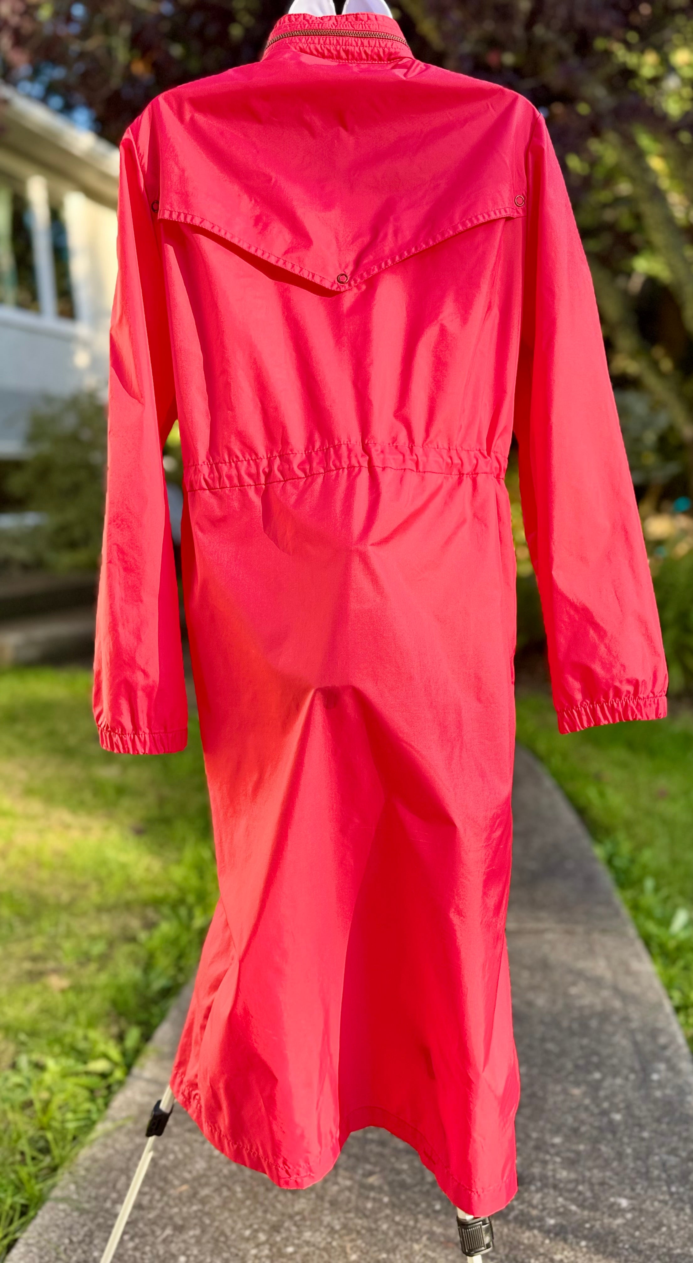 Ispo International Vintage Long Windbreaker- Consigned with VARDO Vintage & Valuables vvvardo.ca