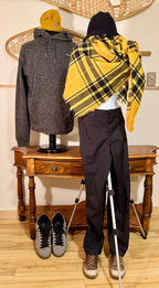 QUIKSILVER HOODIE - Consigned with VARDO Vintage & Valuables vvvardo.ca