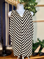 H&M SLEEVELESS BLOUSE- Consigned with VARDO Vintage & Valuables vvvardo.ca