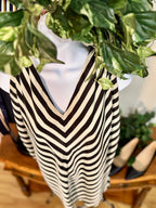 H&M SLEEVELESS BLOUSE- Consigned with VARDO Vintage & Valuables vvvardo.ca