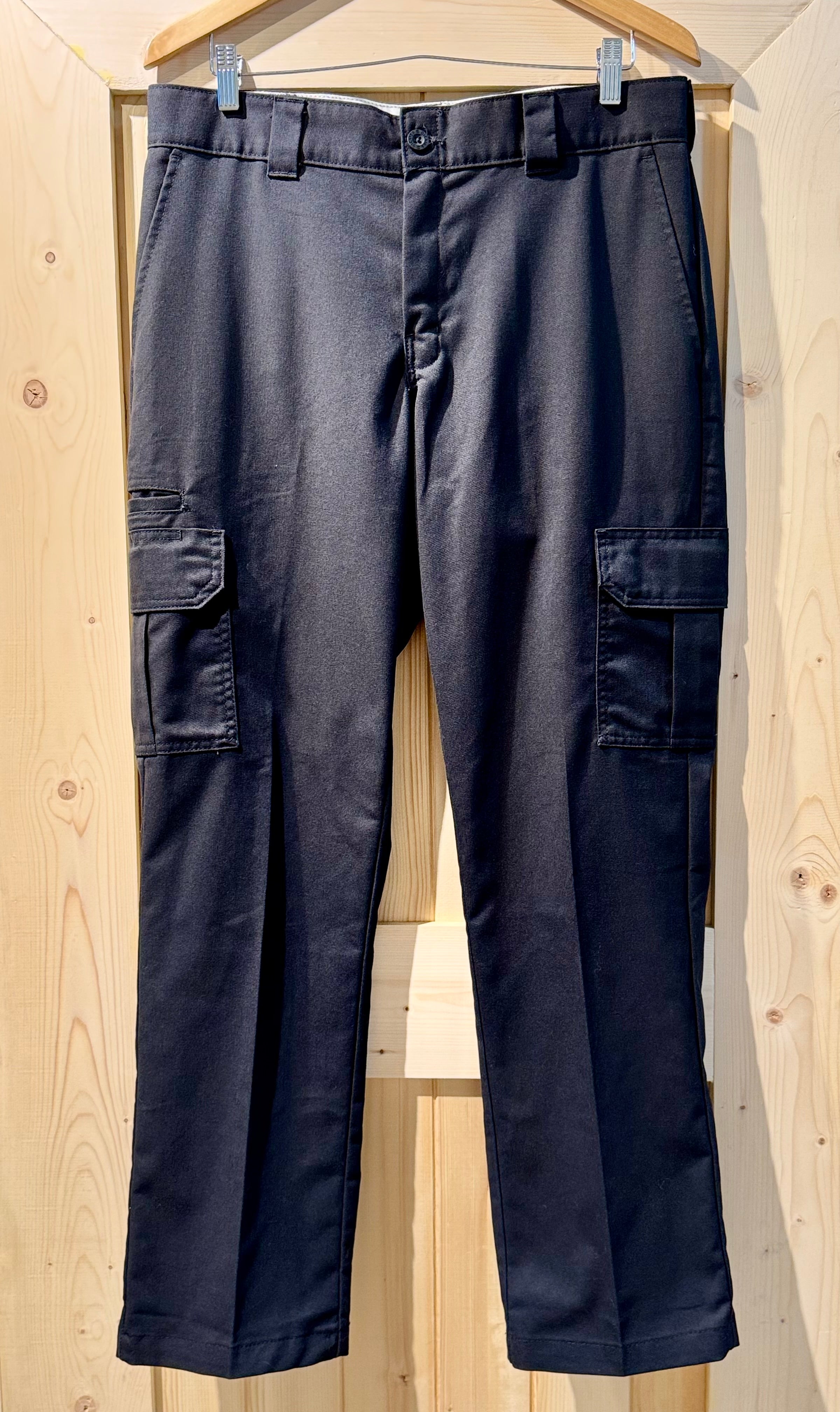 DICKIES CARGO PANTS- Consigned with VARDO Vintage & Valuables vvvardo.ca