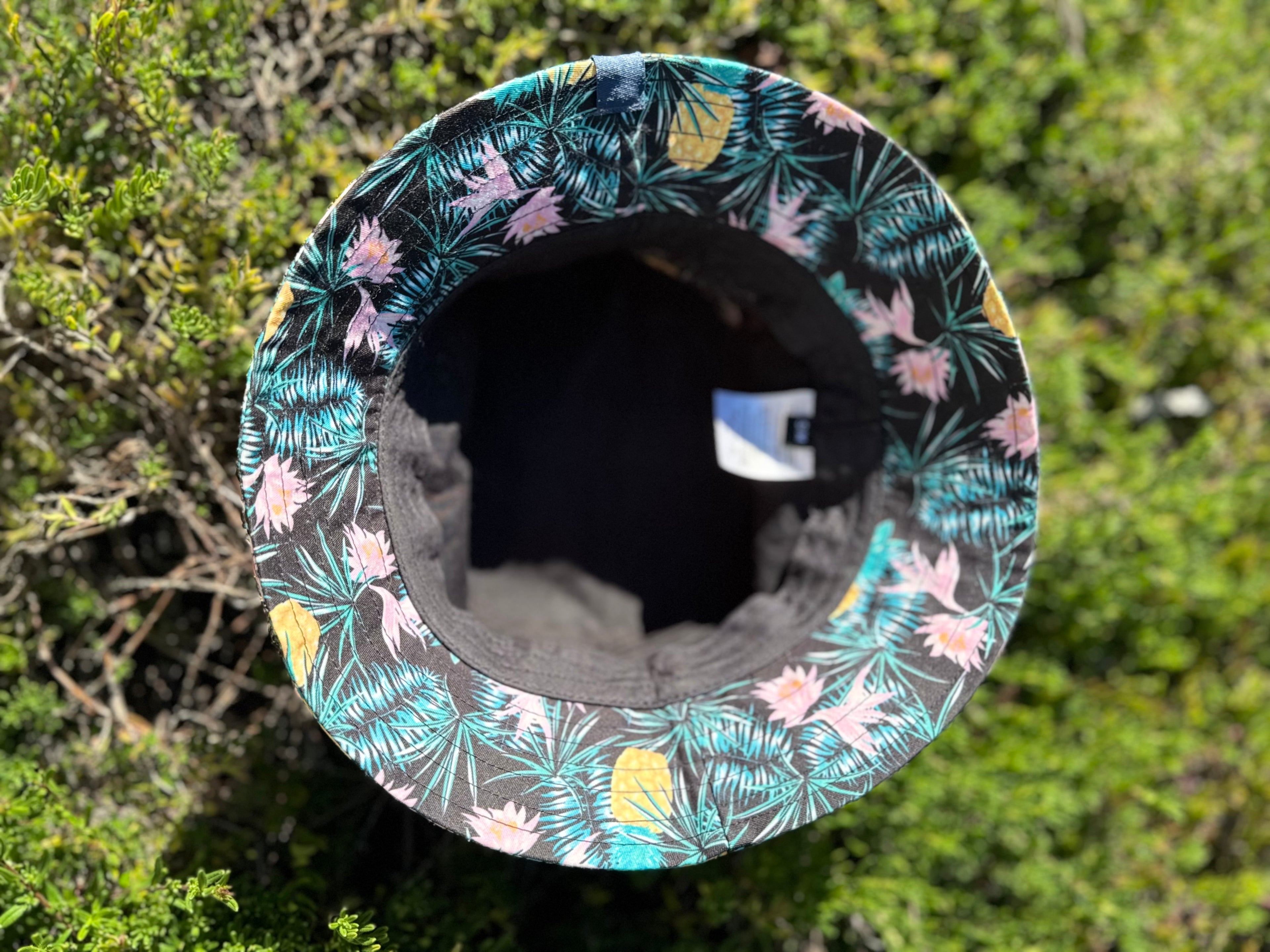 KOLBY BOATHOUSE BUCKET HAT- Consigned with VARDO Vintage & Valuables vvvardo.ca