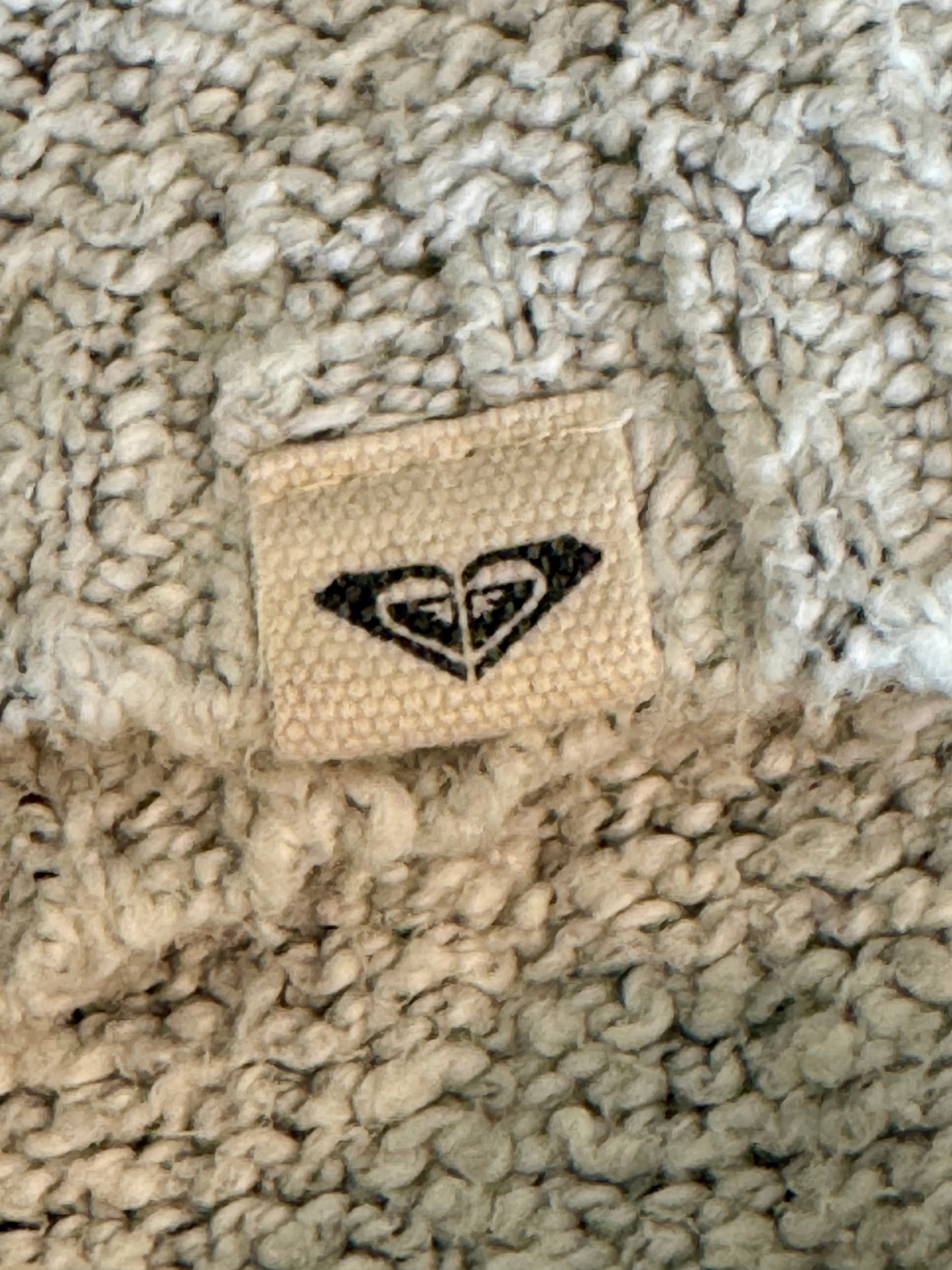 ROXY SWEATER HOODIE- Consigned with VARDO Vintage & Valuables vvvardo.ca